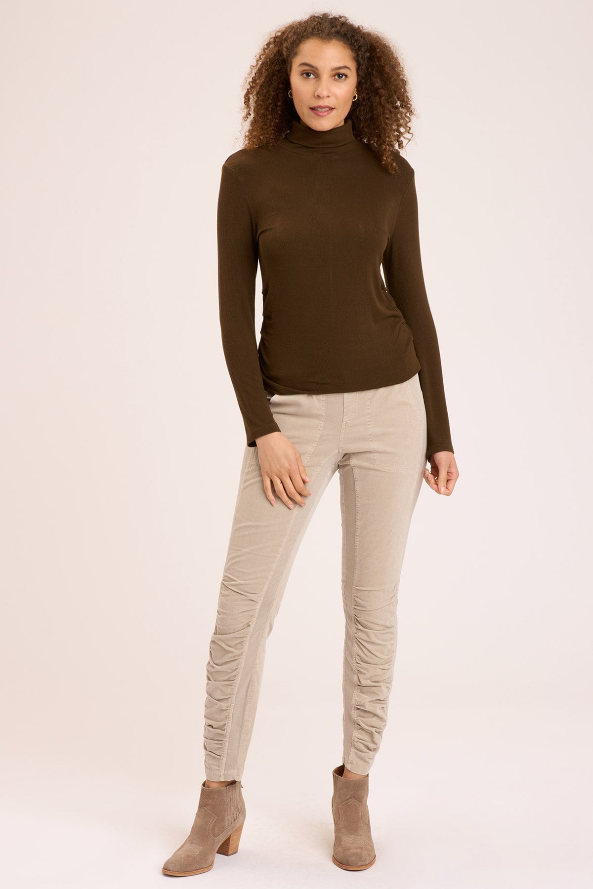 Wearables Lilis Turtleneck
