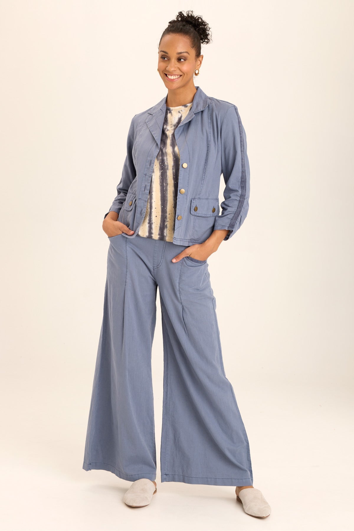 Wearables Folksy Linen/Stretch 4-Pocket Shirred Blazer