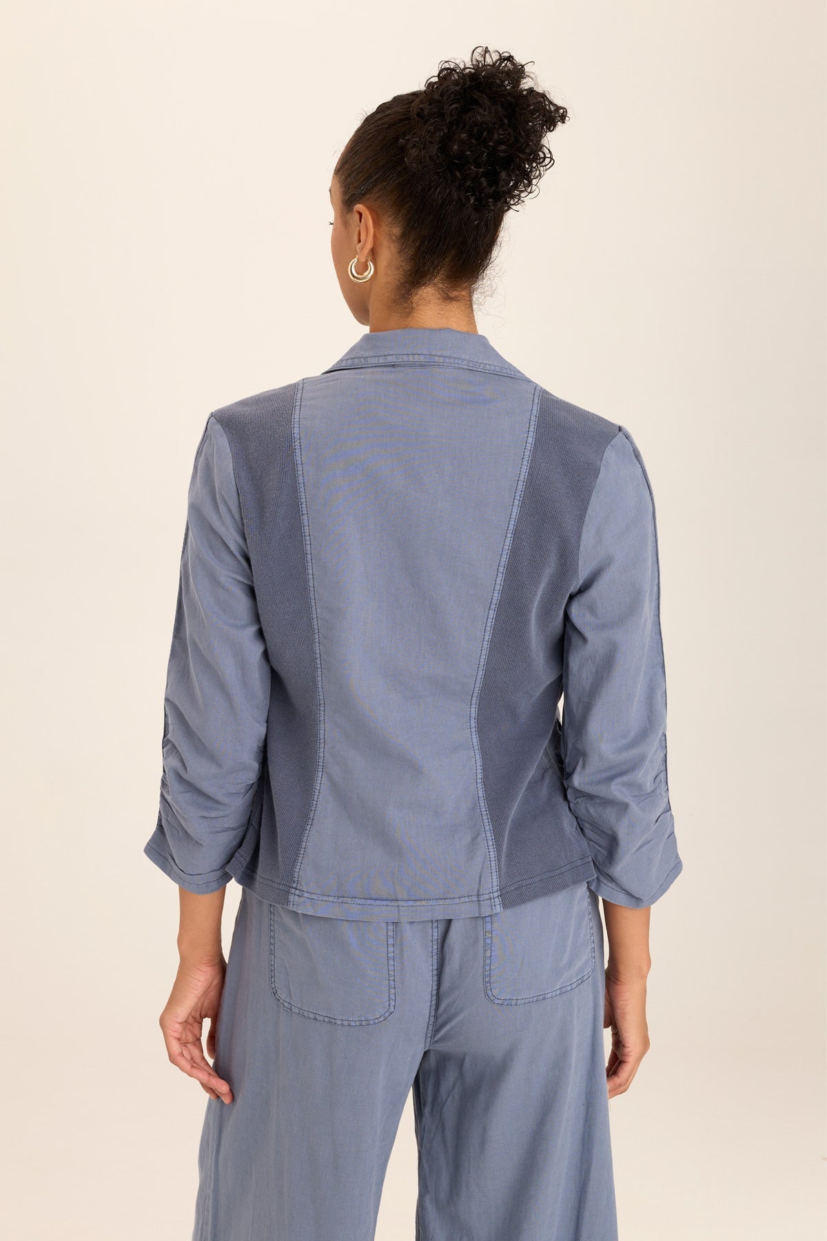Wearables Folksy Linen/Stretch 4-Pocket Shirred Blazer