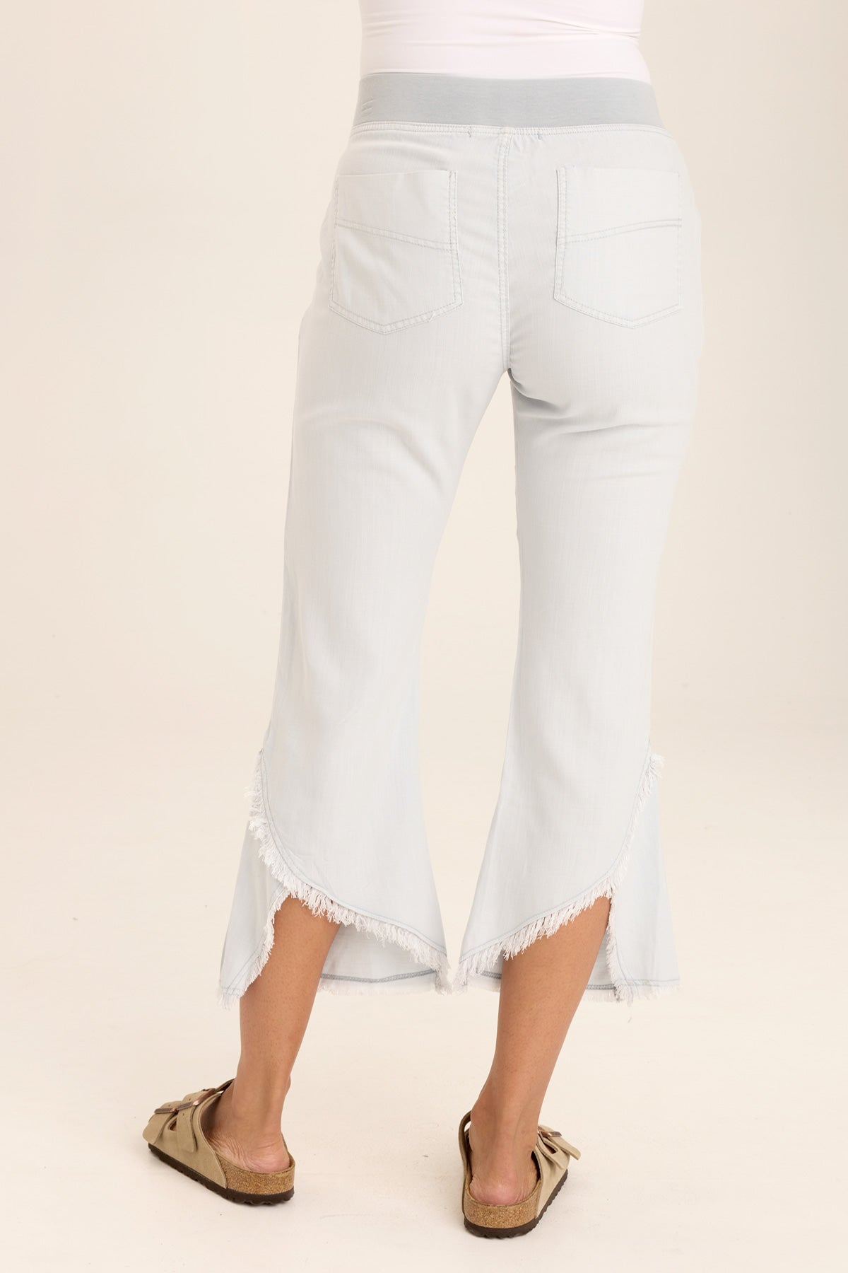 Wearables Hakarl Ankle Pant