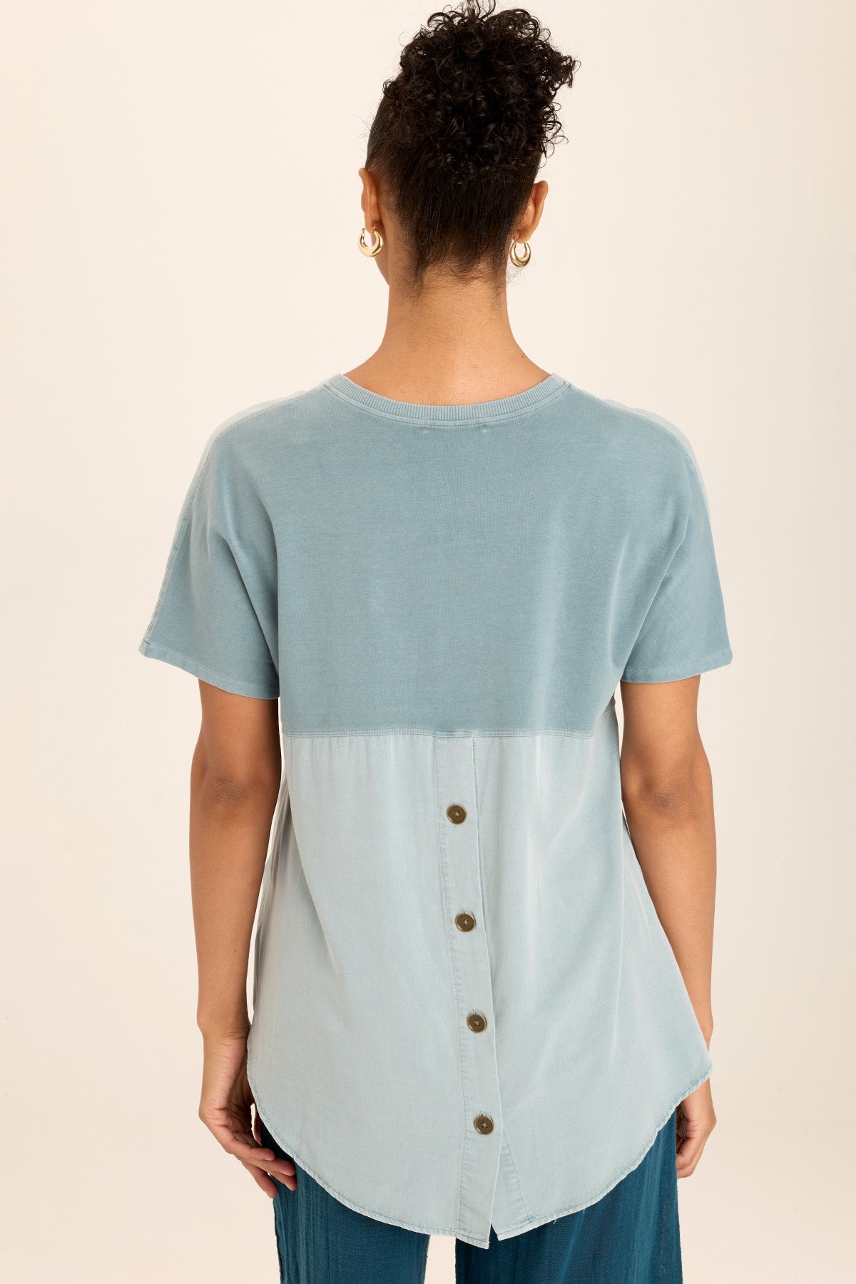 Wearables Clara Twill/Jersey Relaxed V-Neck Tee