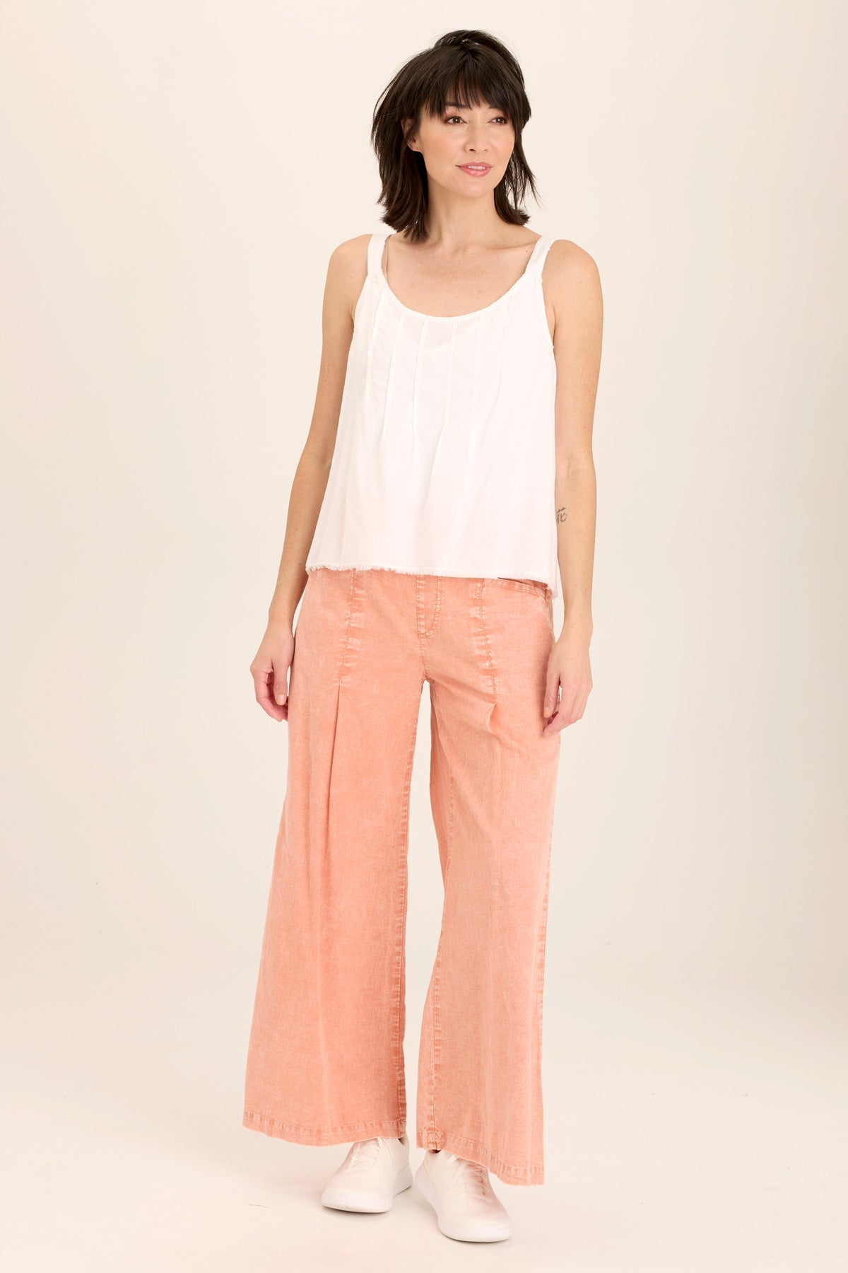 Wearables Shawnie Linen Billowy Pintuck Tank