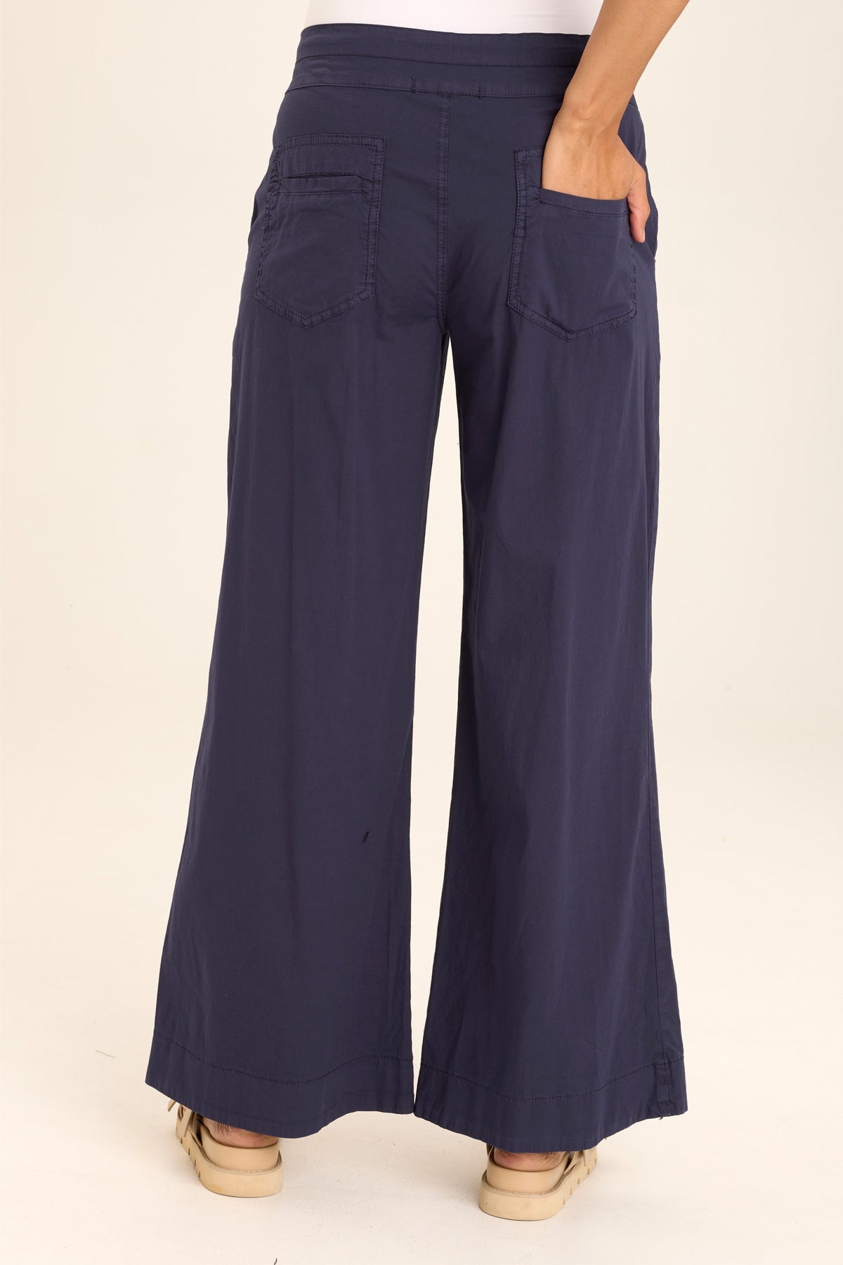 Wearables Rebecca Stretch Poplin Pleated Pant