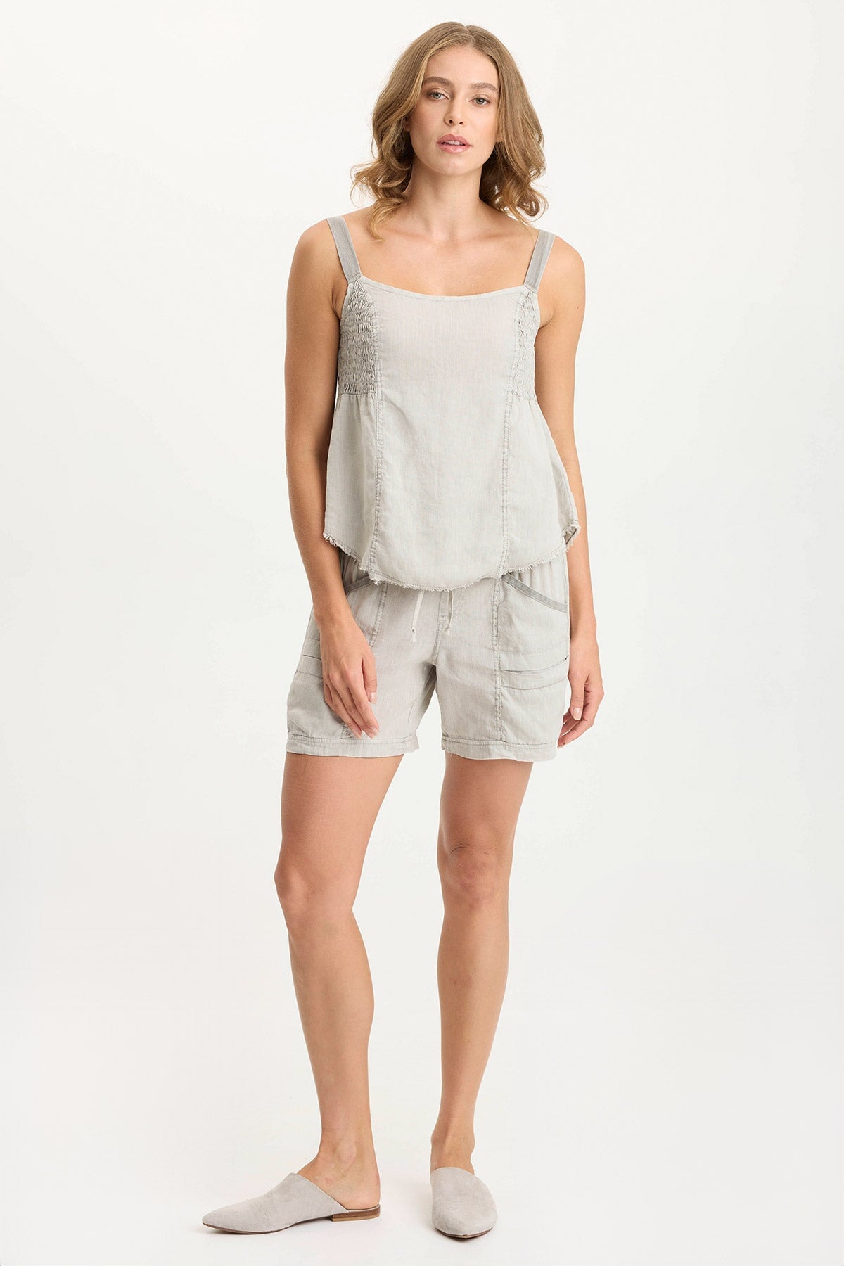 XCVI Rebel Linen Tabbed Short
