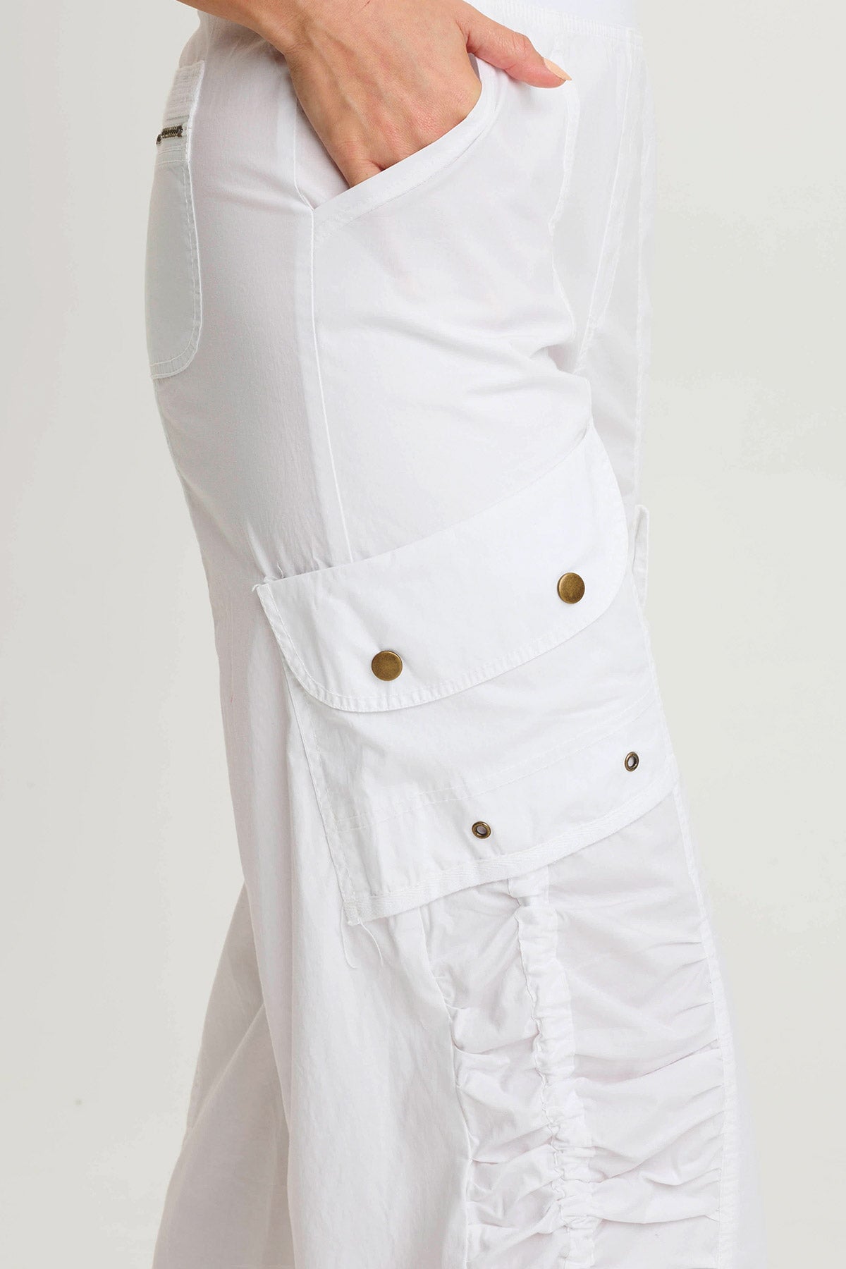 XCVI Muldoon Poplin Ruched Wide-Leg Crop Pant