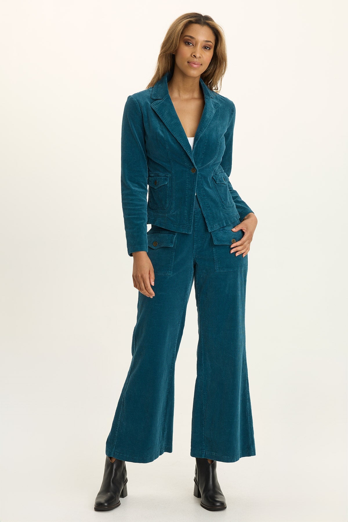 Wearables Veera Wide-Leg Corduroy Pant