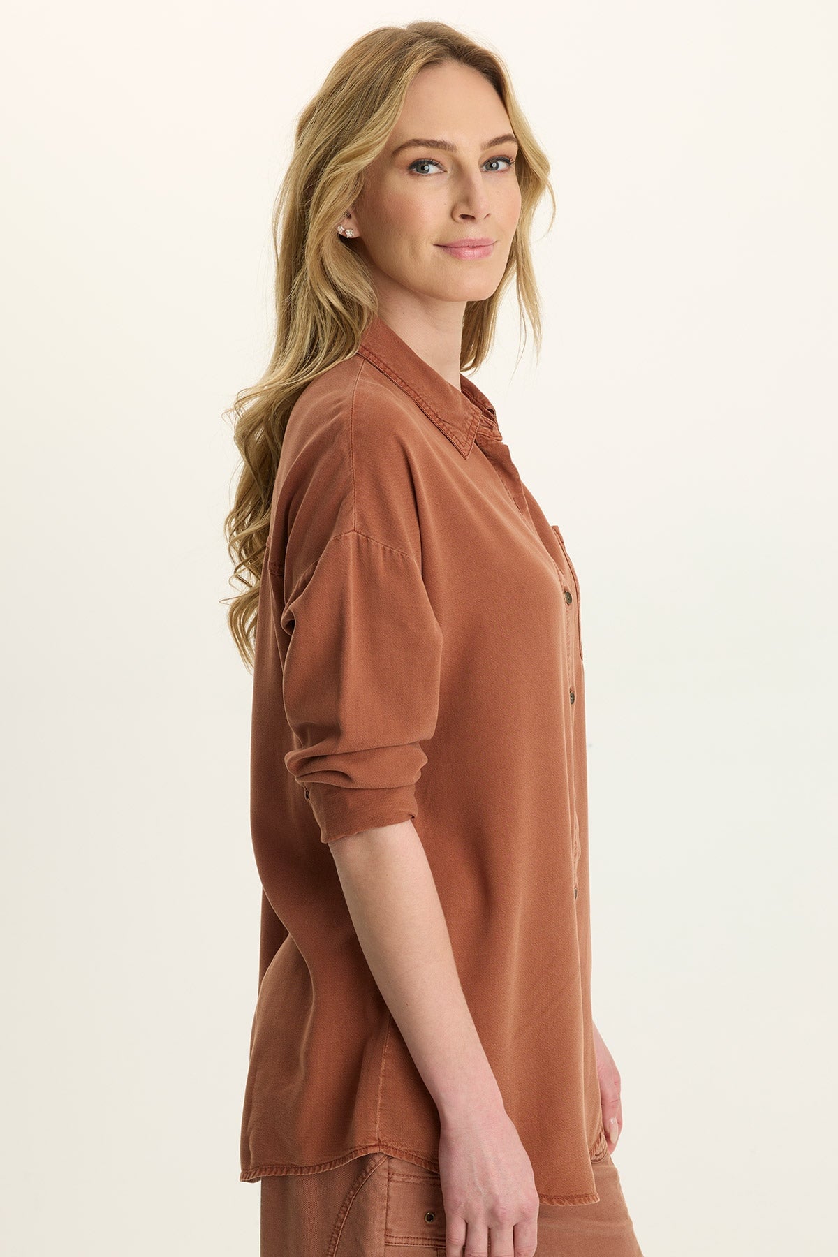 Wearables Dusten Lightweight Oversize Button-Up