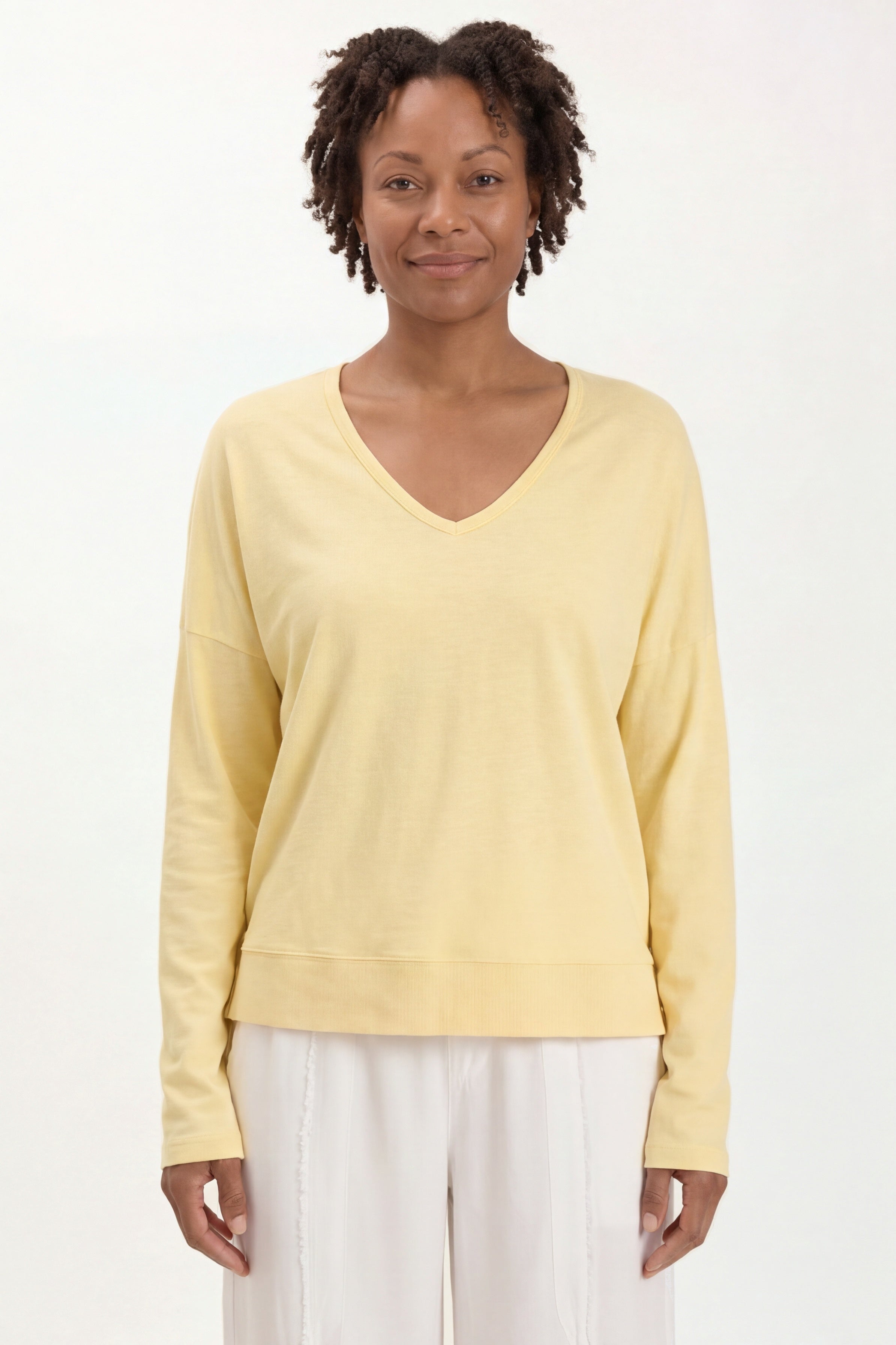 Wearables Odilia High-Low Long Sleeve V-Neck Top