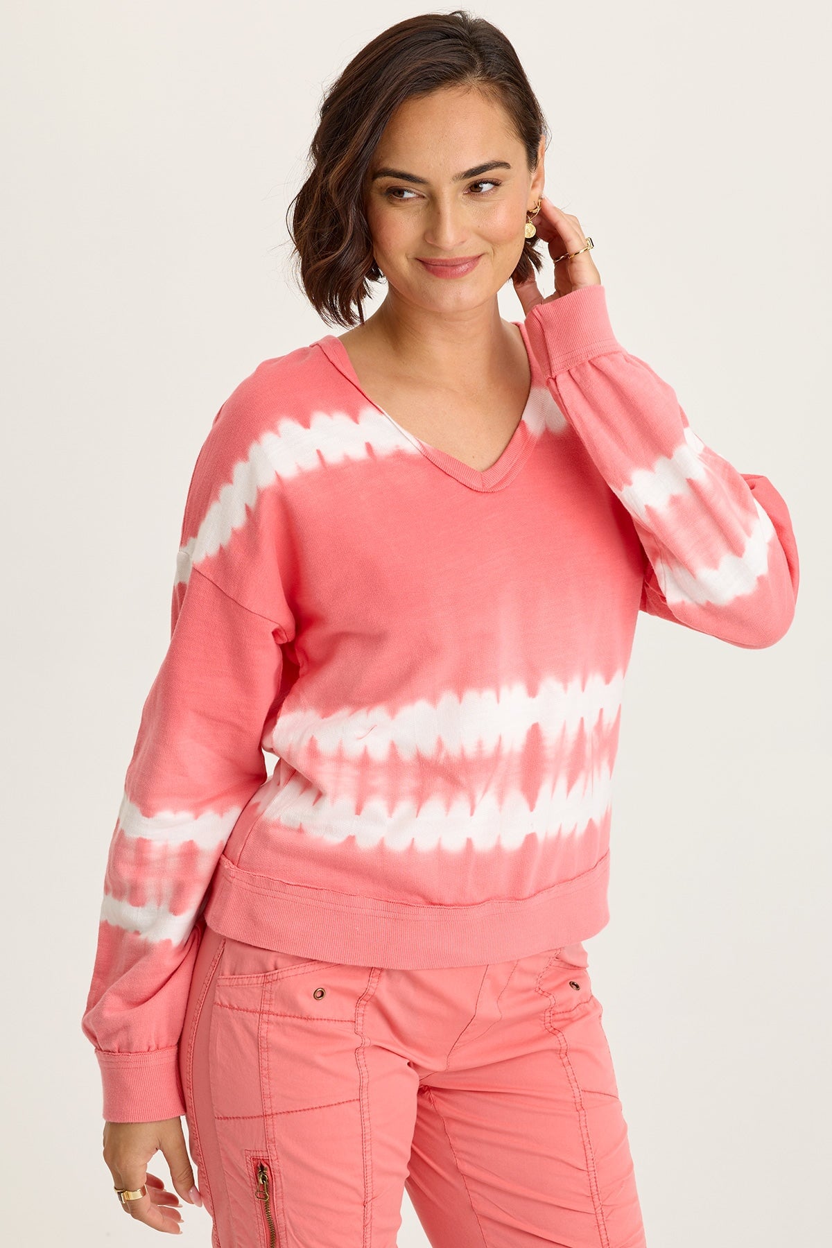 Wearables Rolin Terry V-Neck Pullover