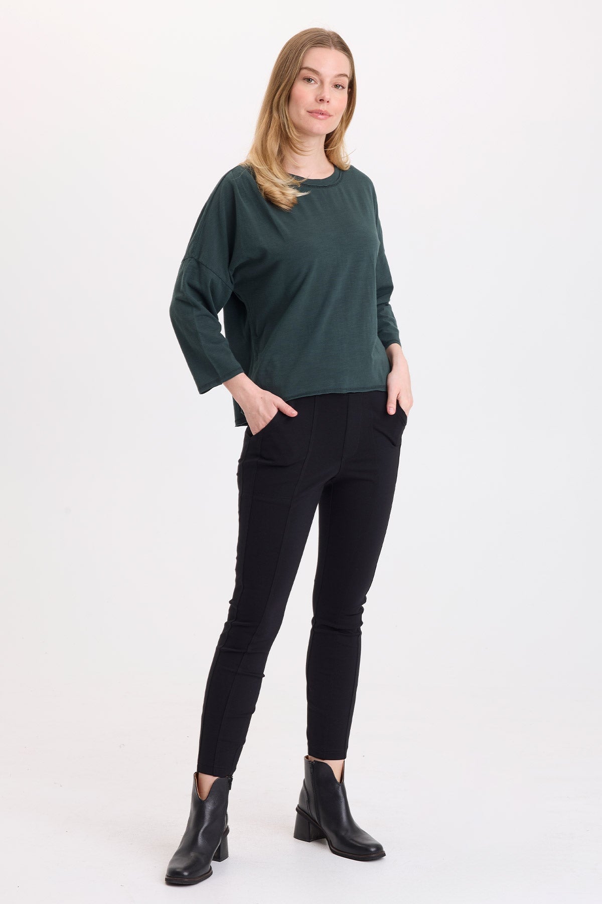 Wearables Olivero Pleated Shoulder Top