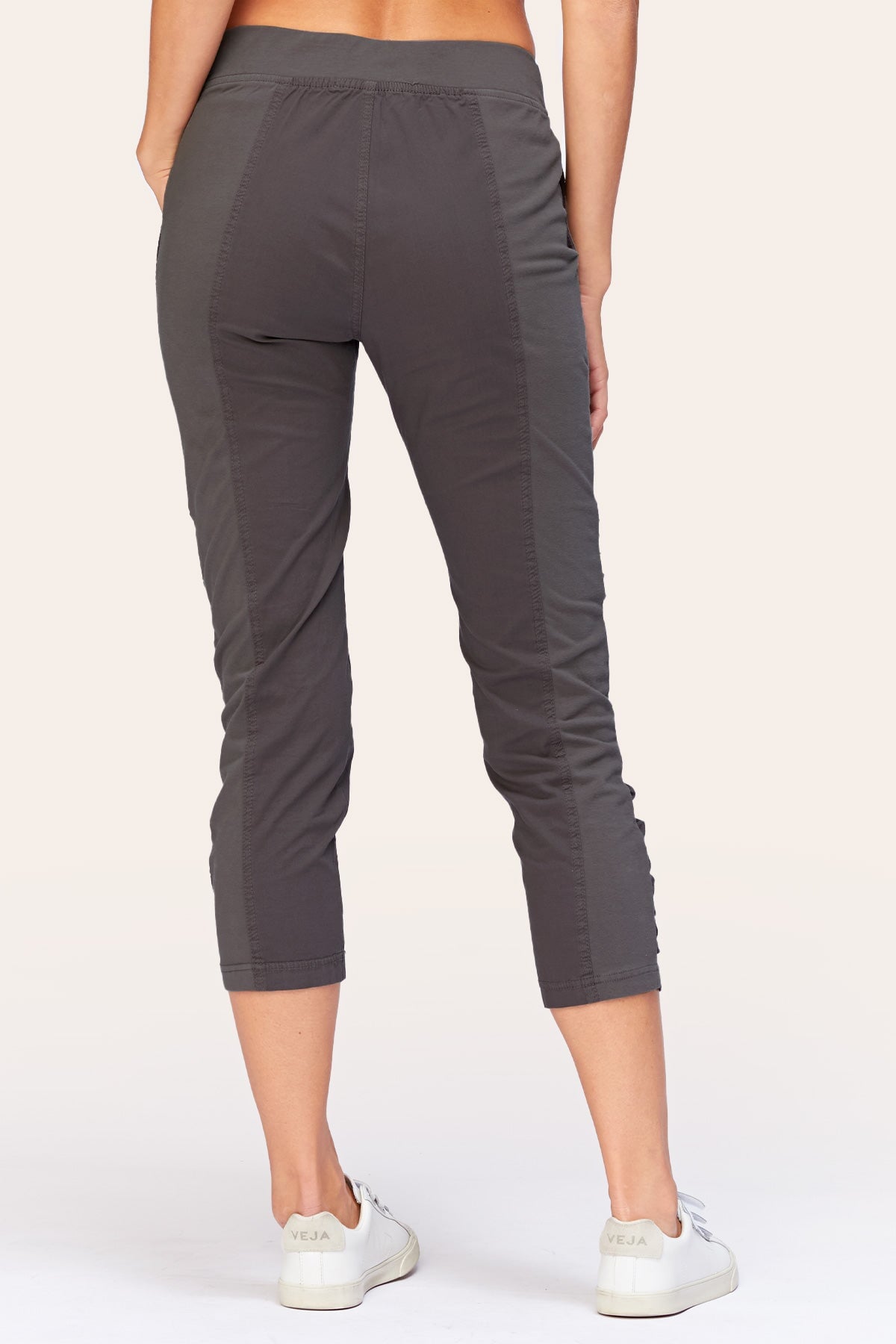 Core by XCVI Geyser Crop