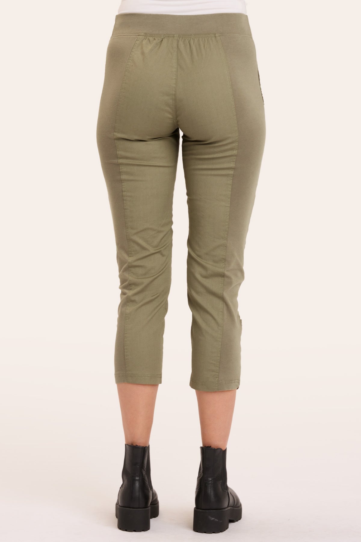 Core by XCVI Geyser Crop