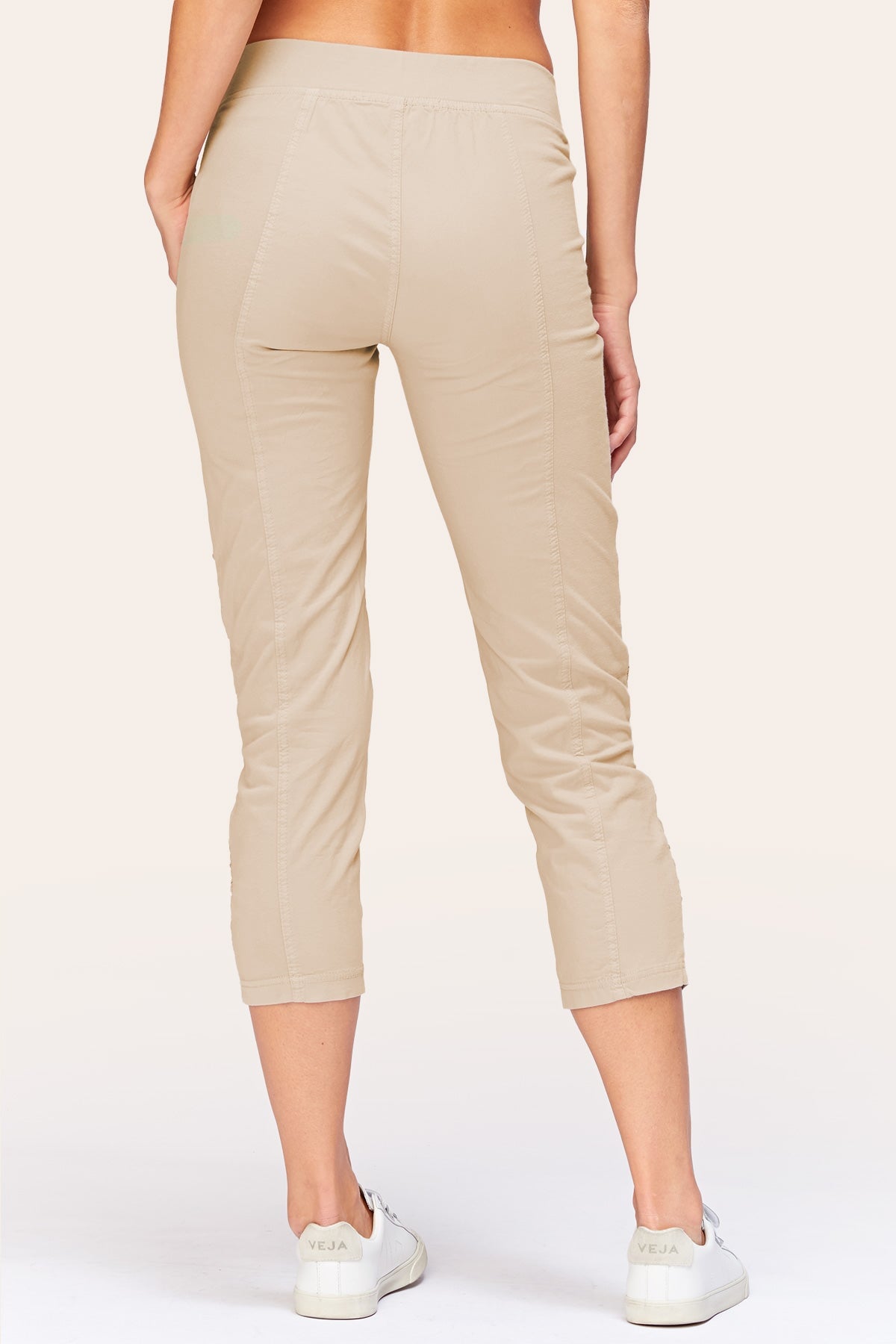 Core by XCVI Geyser Crop