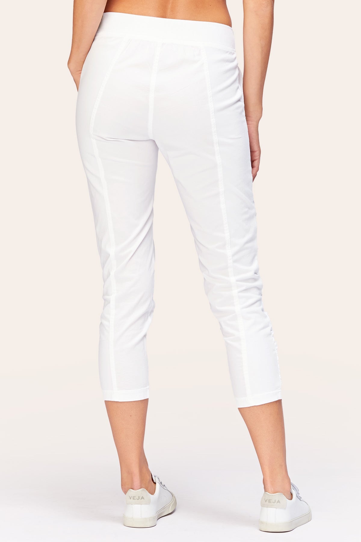 Core by XCVI Geyser Crop