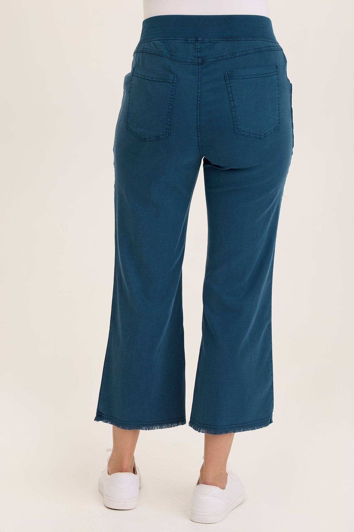 Wearables Lorilei Twill Flare Pull-On Pant