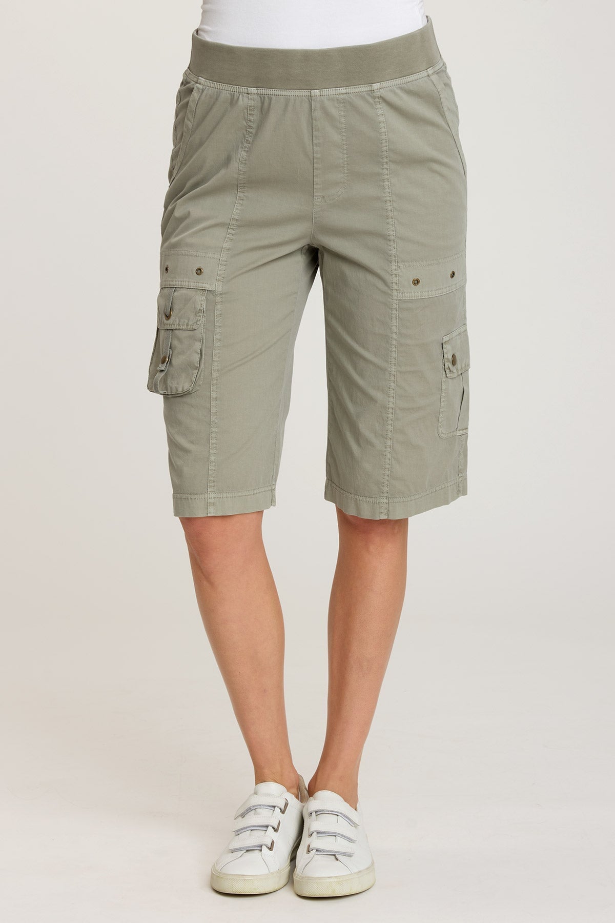 XCVI Fontella Bermuda