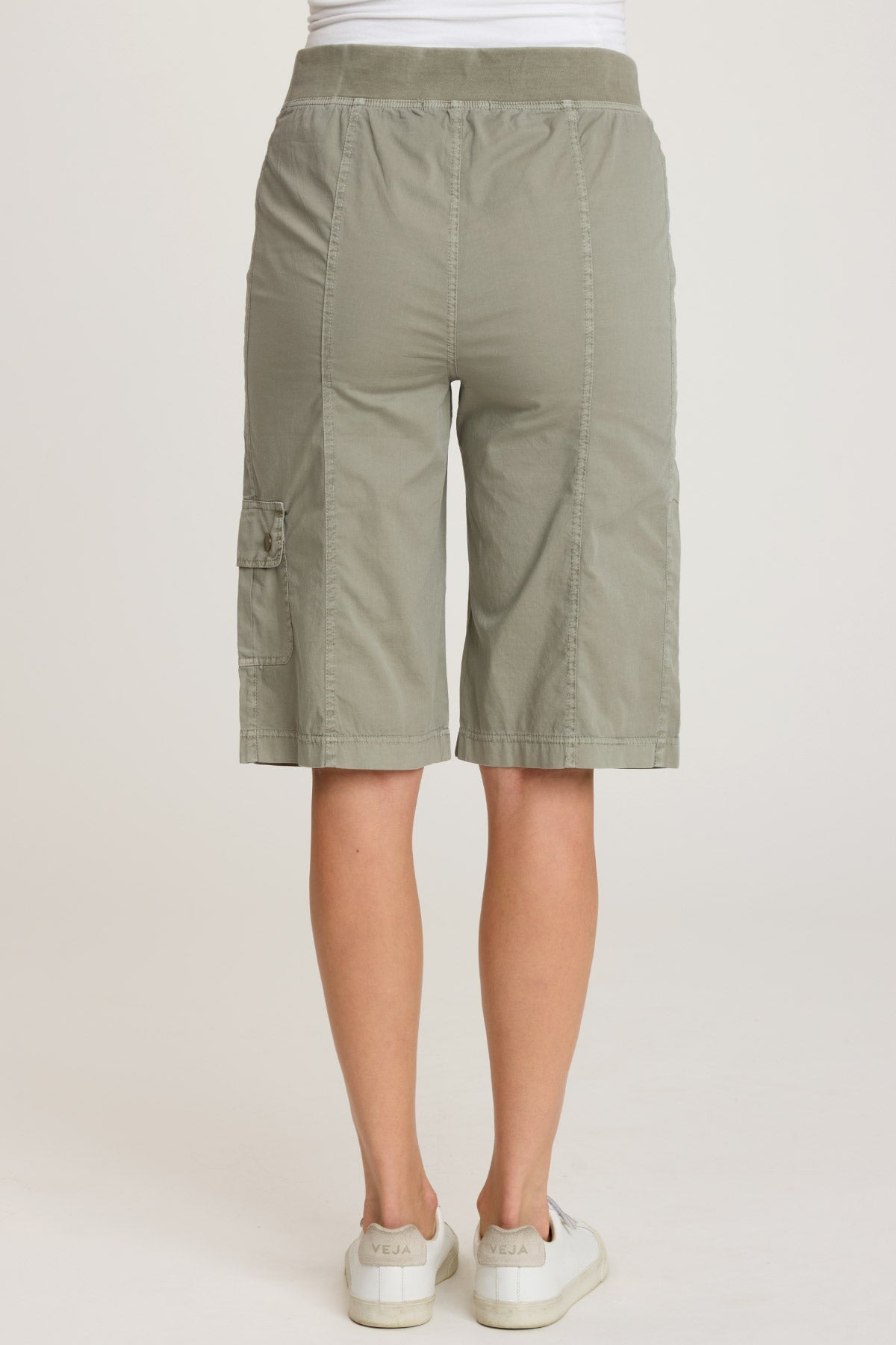 XCVI Fontella Bermuda