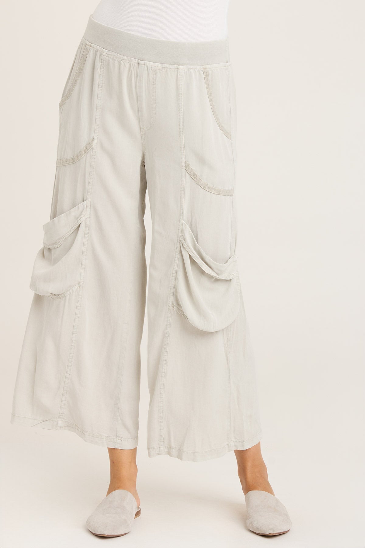 Wearables Twill Faulkner Crop