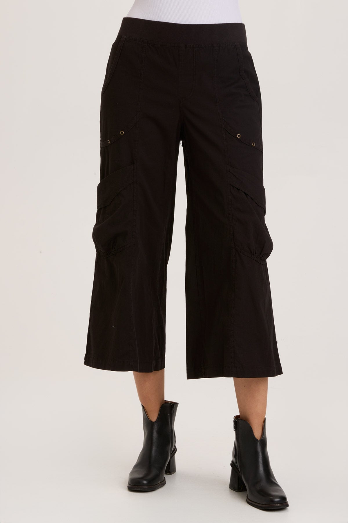 Wearables Faulkner Crop