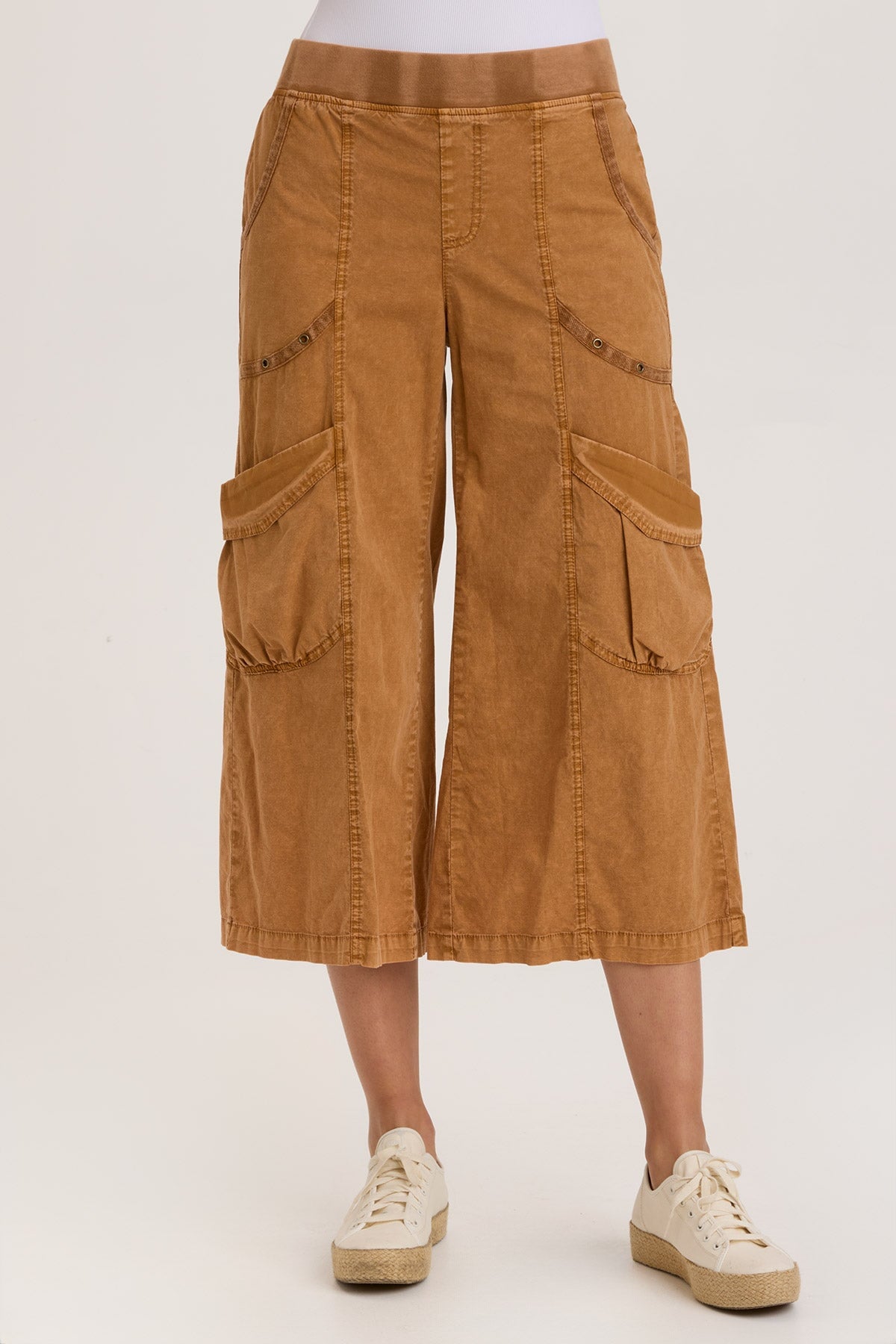 Wearables Faulkner Crop