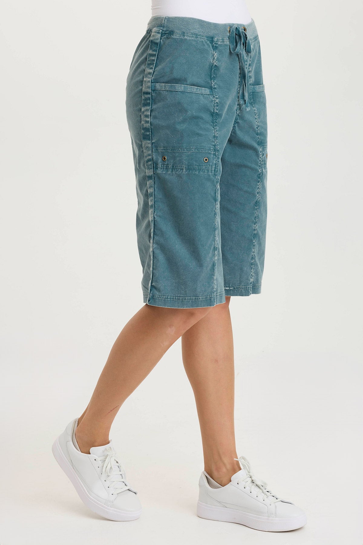 XCVI Preto Poplin Wide-Leg Bermuda Short