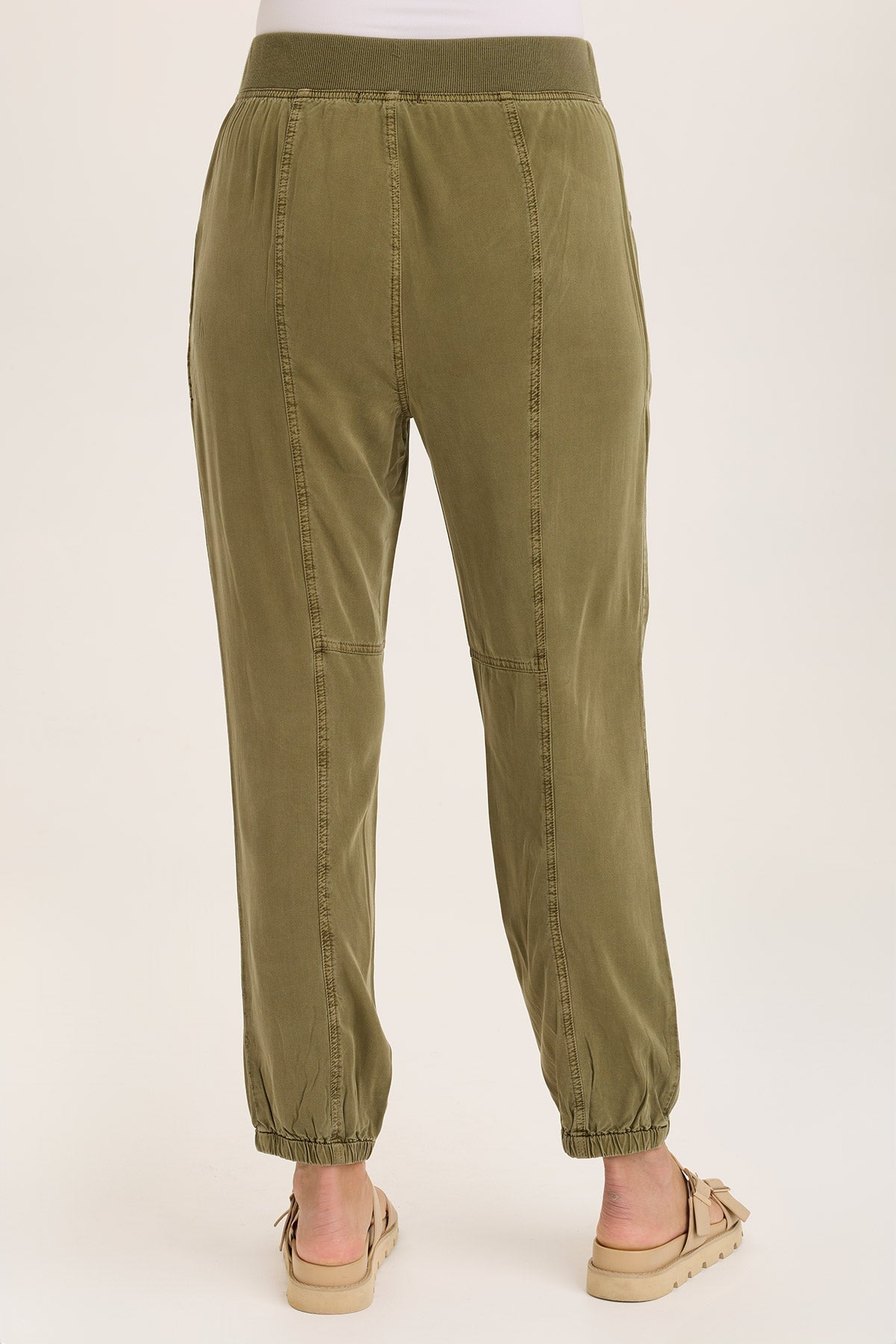 Wearables Squire Twill Banded Hem Casual Pant