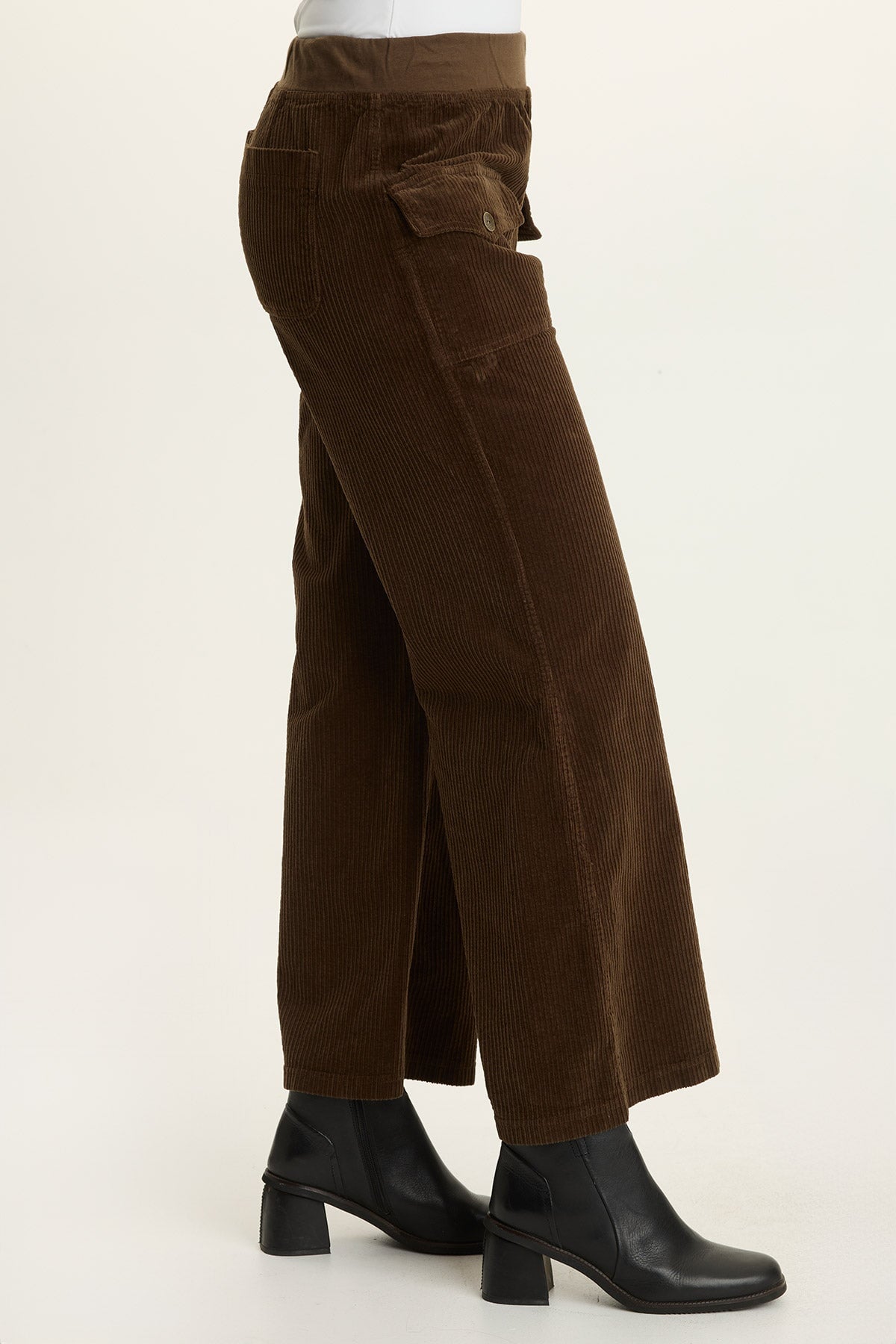 Wearables Veera Wide-Leg Corduroy Pant