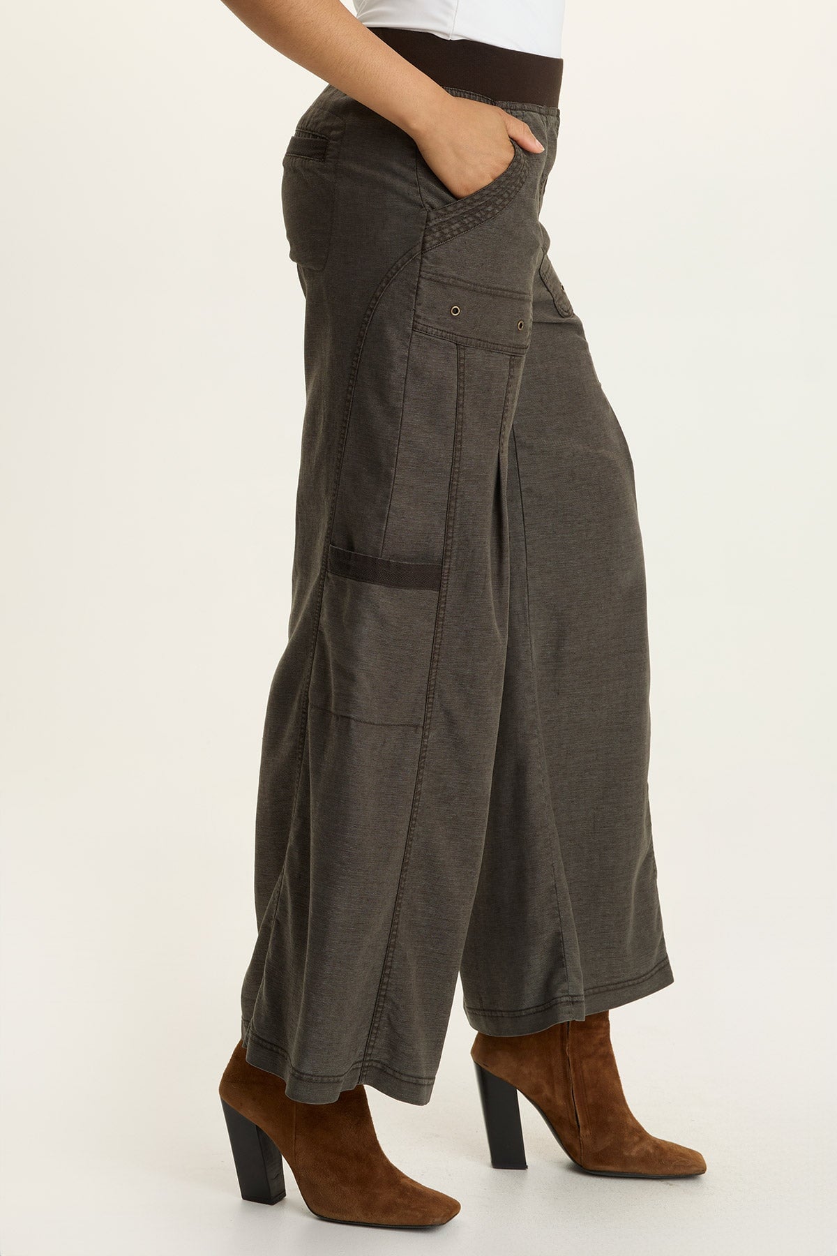 Wearables Tove Twill Cargo Wide-Leg Pant