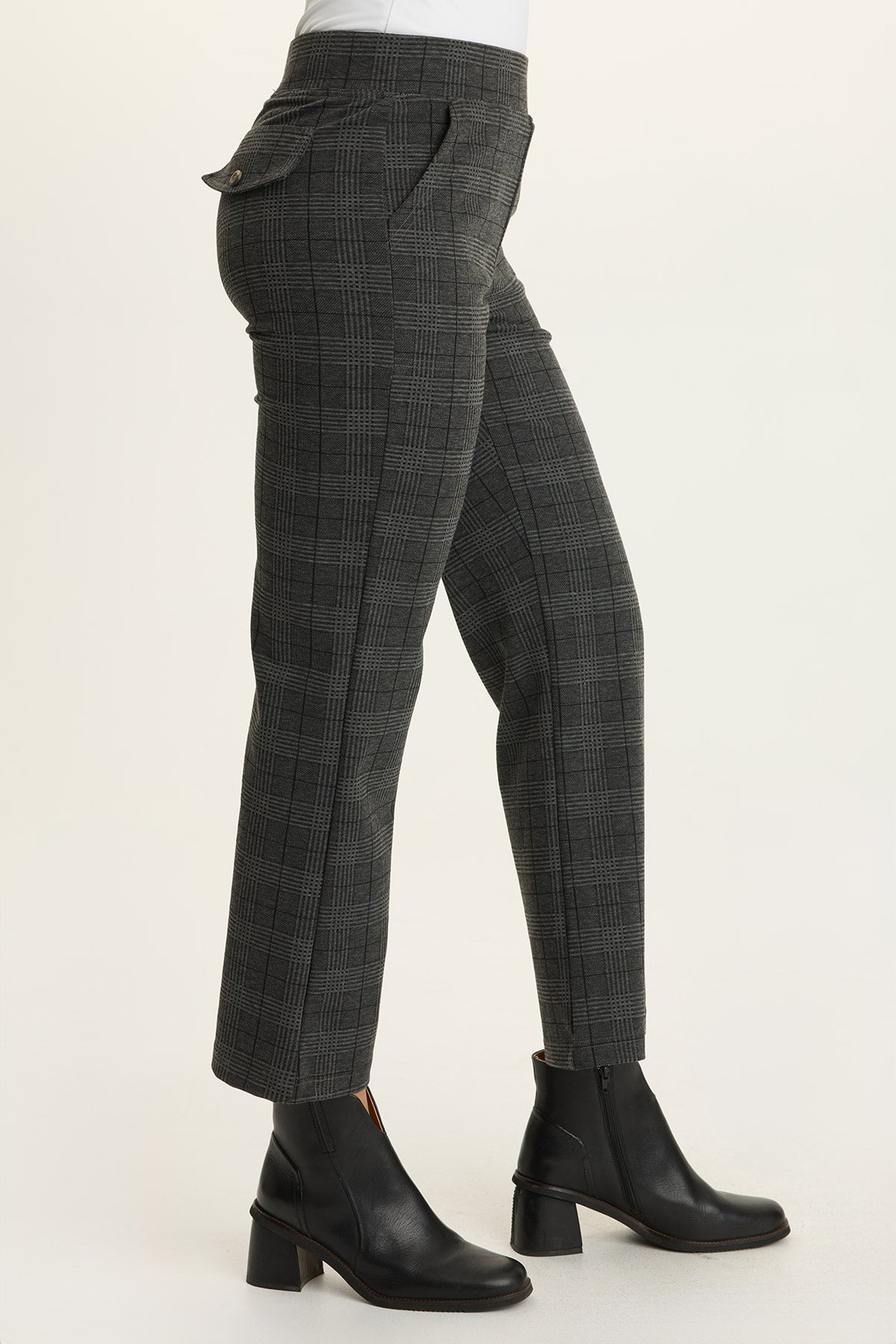 Wearables Limus Plaid Pull-On Flare Pant