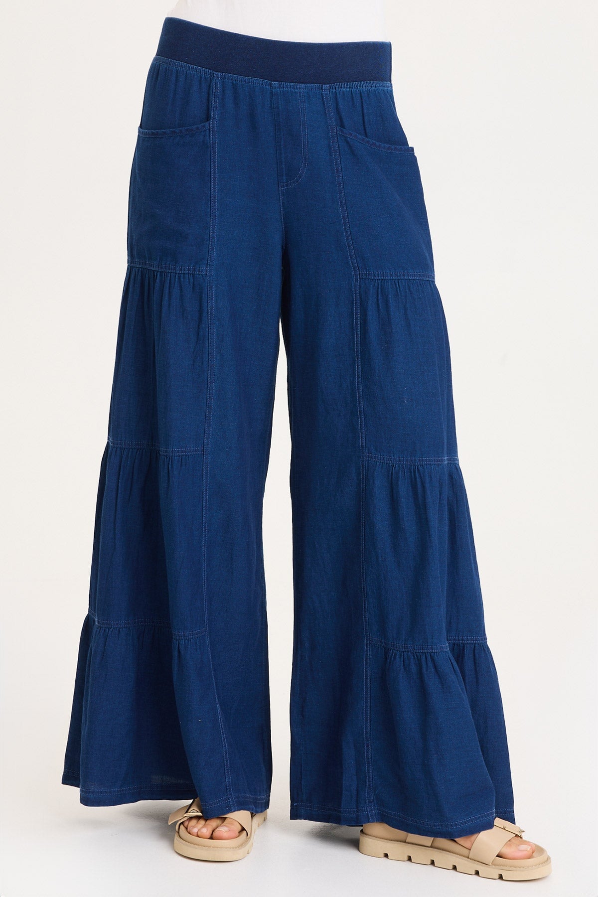 パンツ hard crushed wide denim / blue / 36 XCVI Mock-Denim Side Tiered Pull-On Waist Wide Leg Dugan Pant