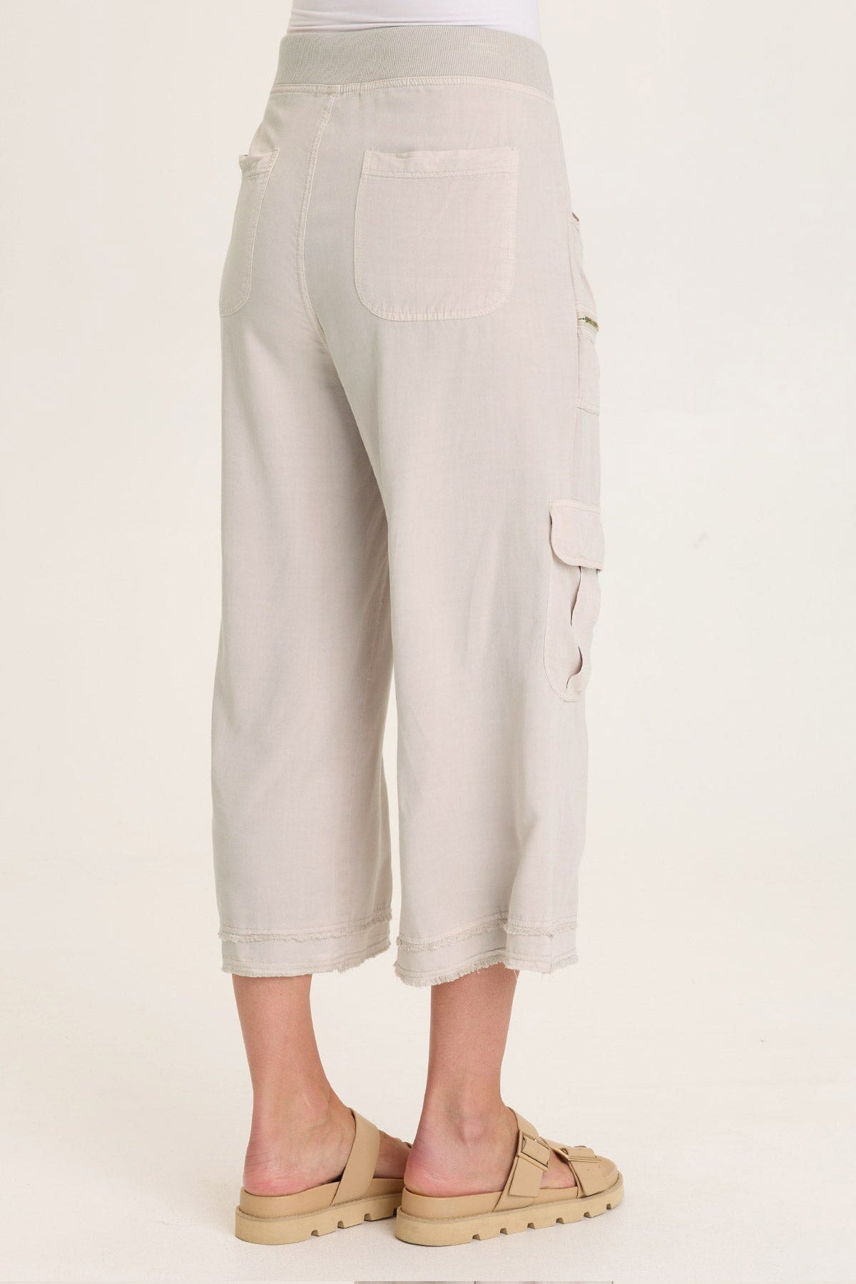 Wearables Bavo Classic Cargo Gaucho Crop