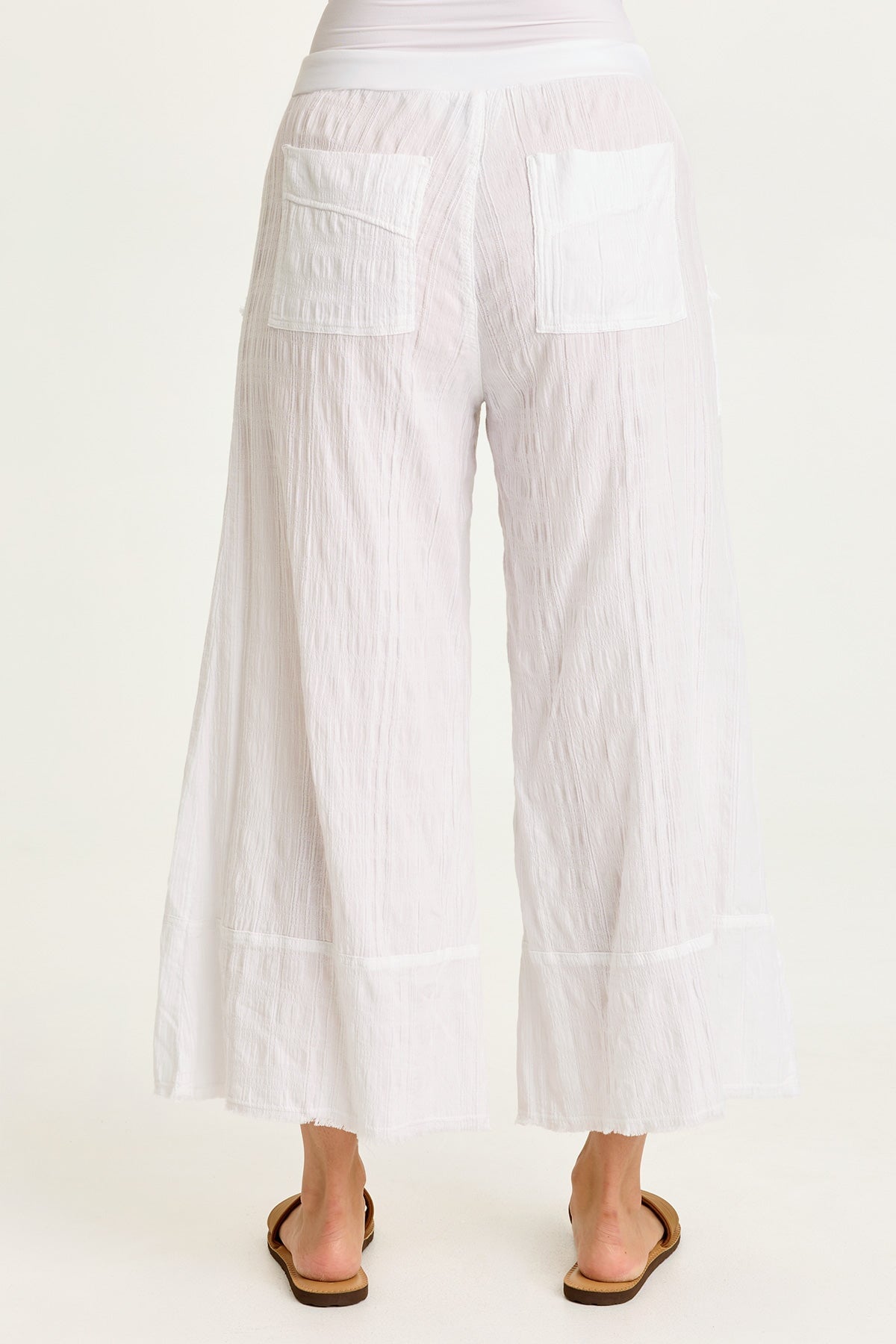 Wearables Doyen Textured Gauze Crop