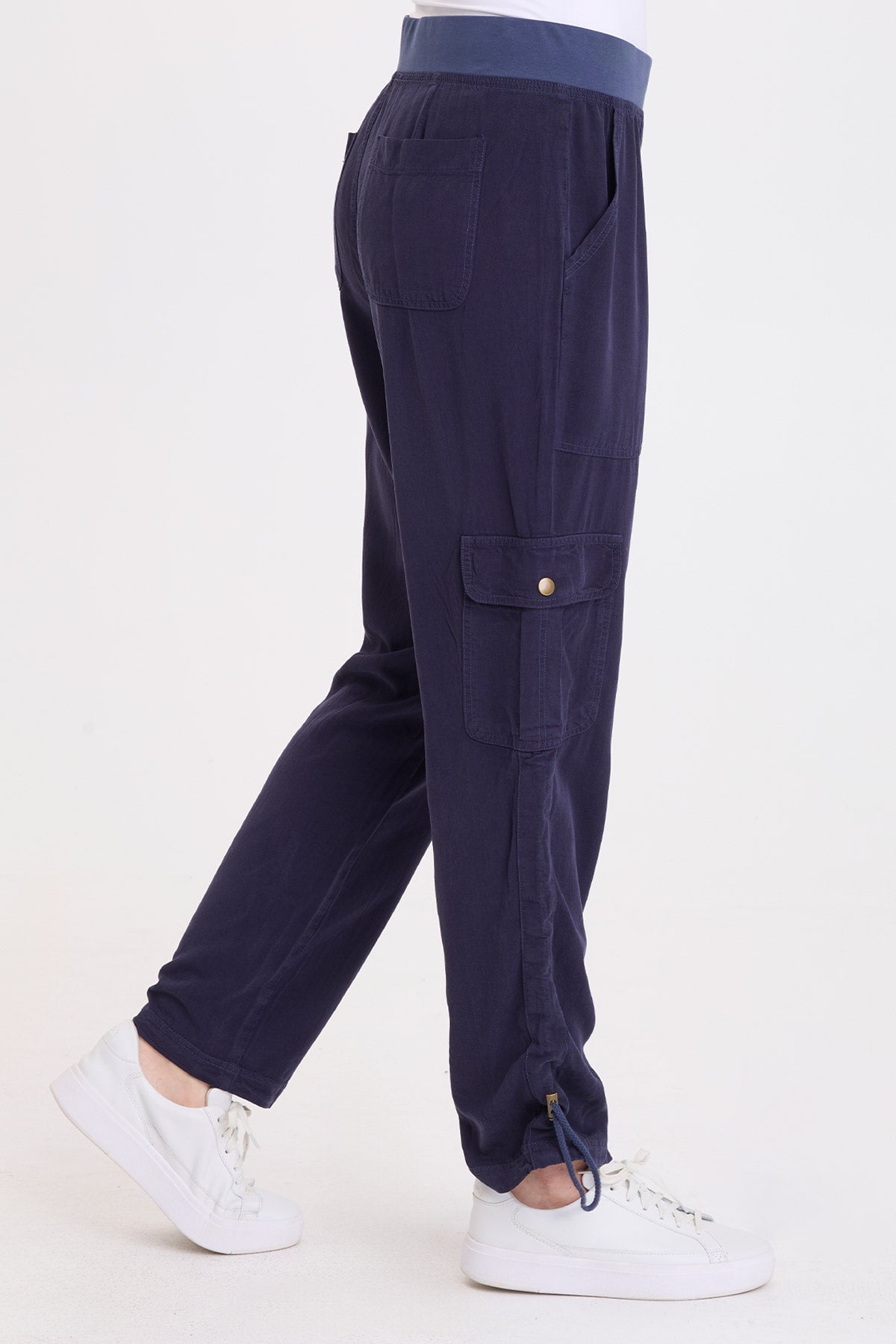 Wearables Keon Twill Cinch Leg Pant