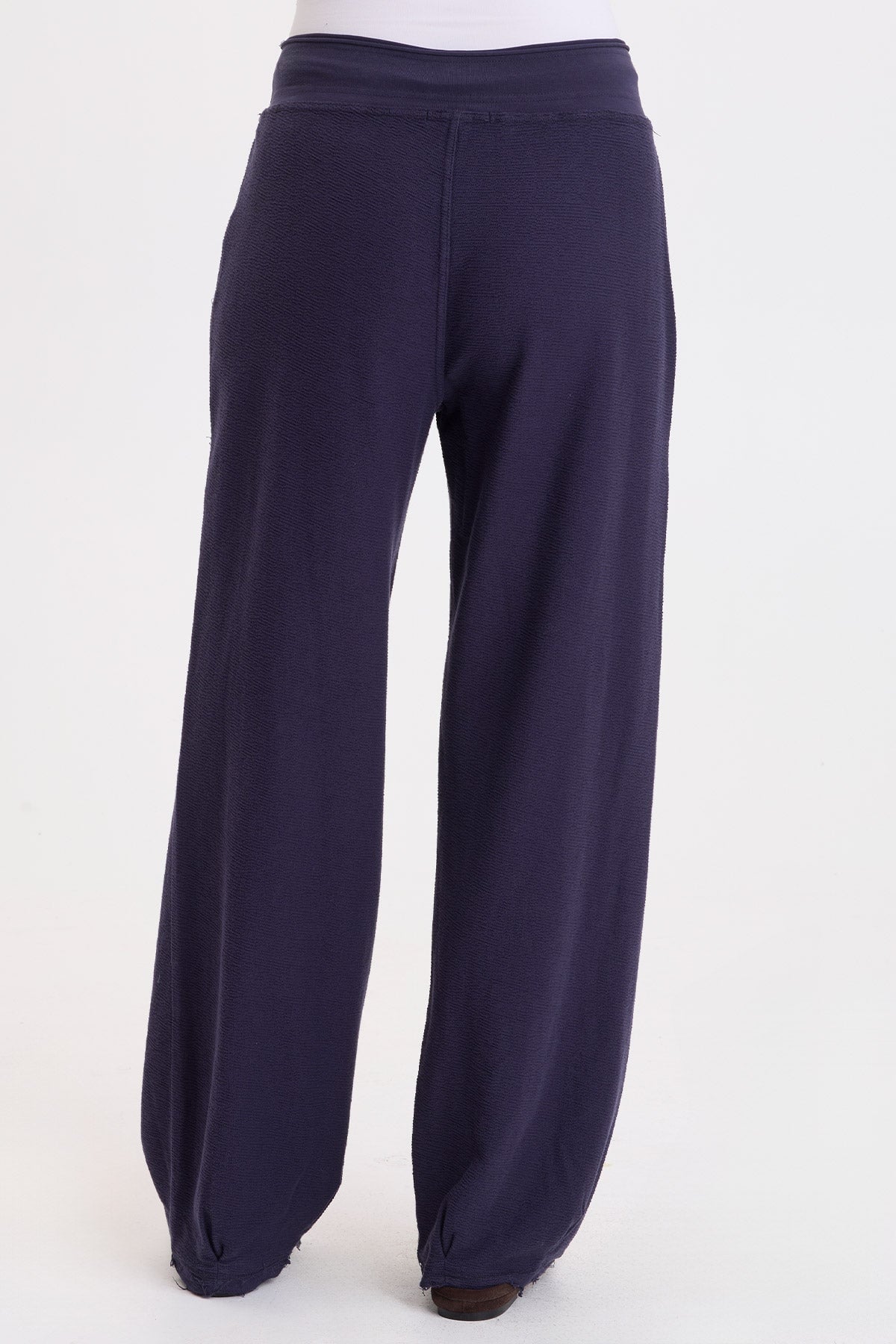 Wearables Himesh Crepe-Knit Pant