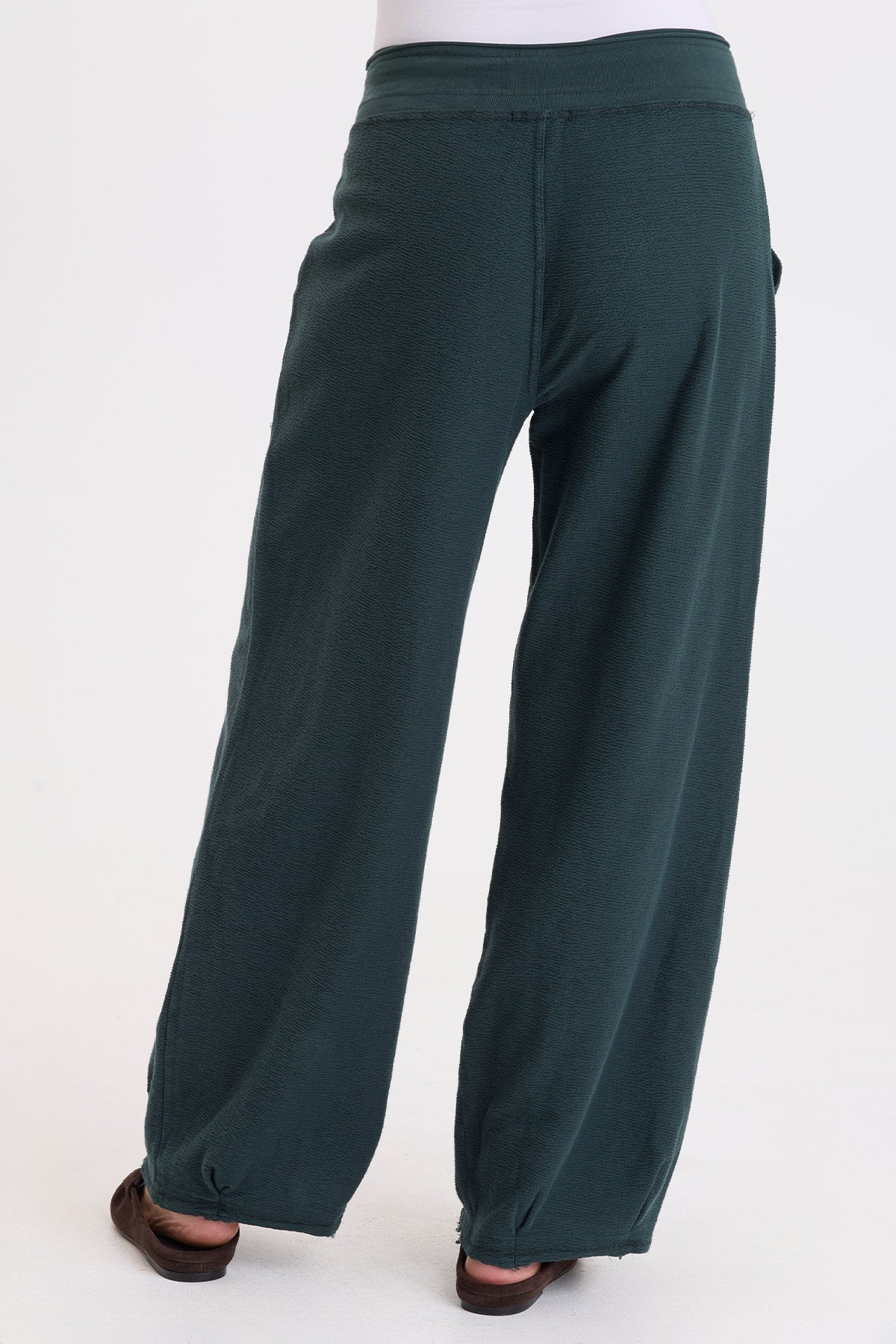 Wearables Himesh Crepe-Knit Pant