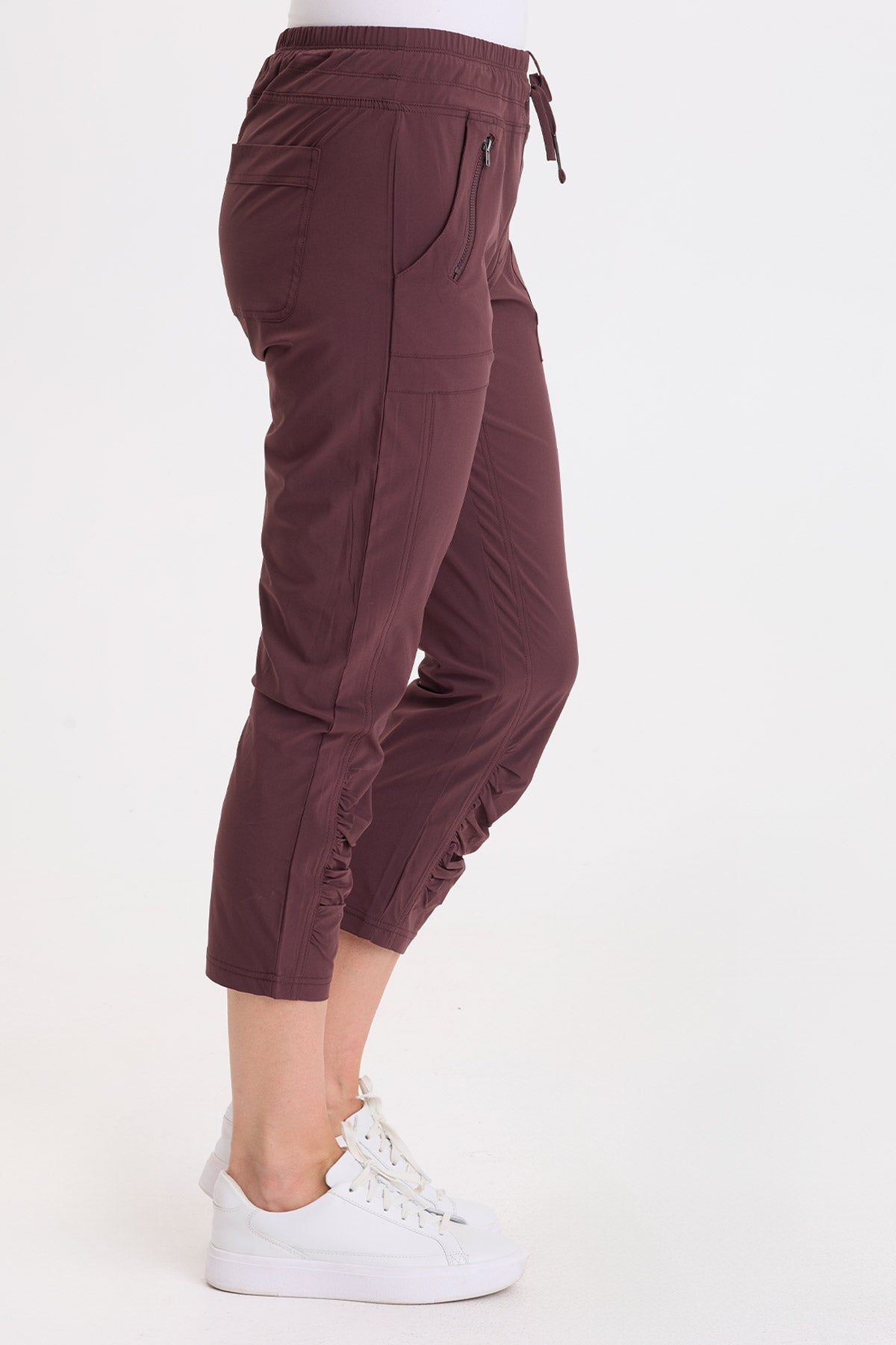 Wearables Rhodes Active Ruched Legging