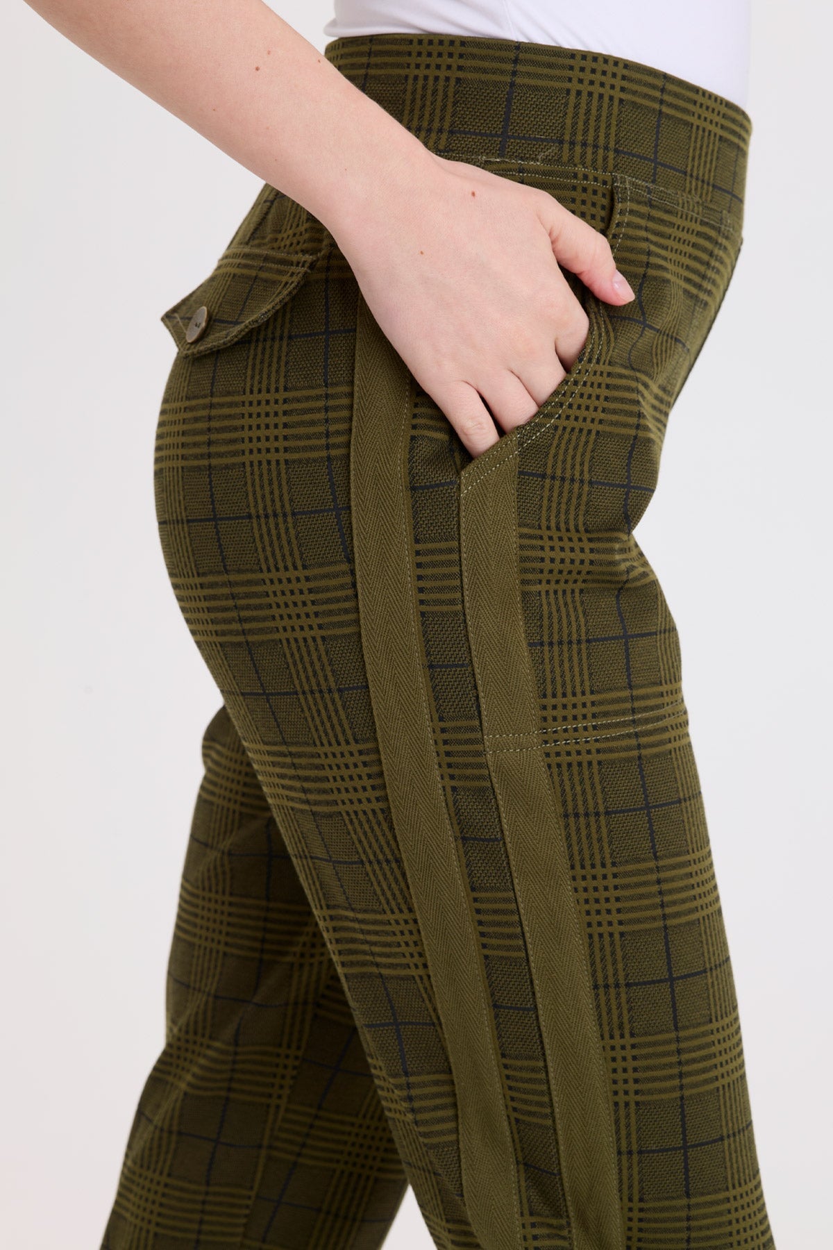 Wearables Vienna Plaid Ponte Legging