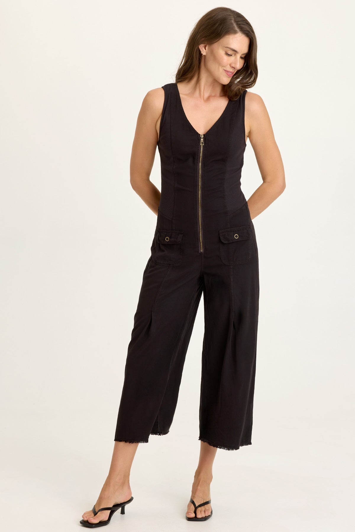 Wearables Linette Twill Zip-Up V-Neck Sleeveless Jumpsuit