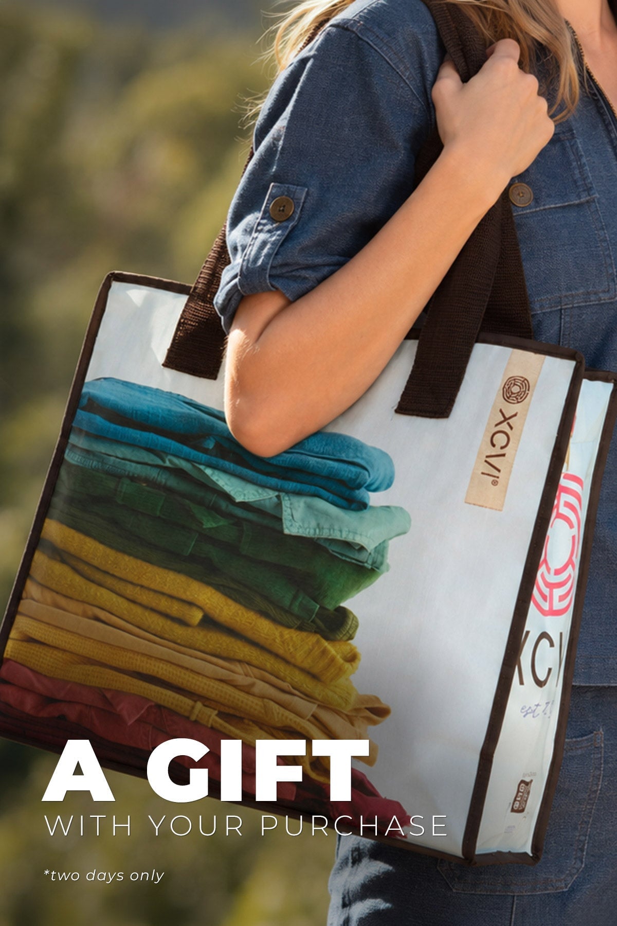 Wearables Exclusive XCVI Zipper Tote Bag