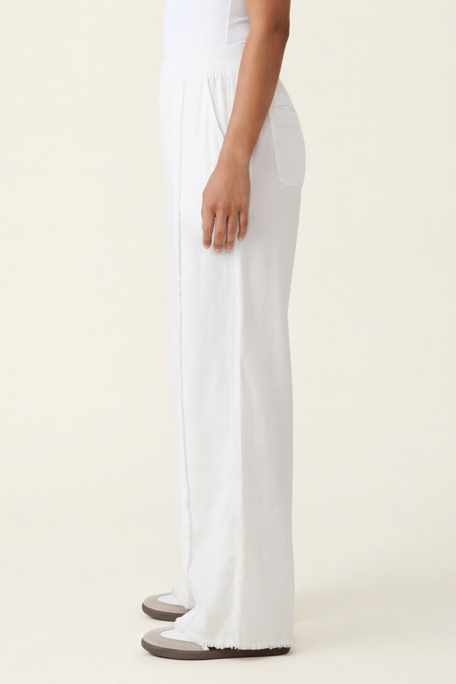 Wearables Twill Beach Trouser