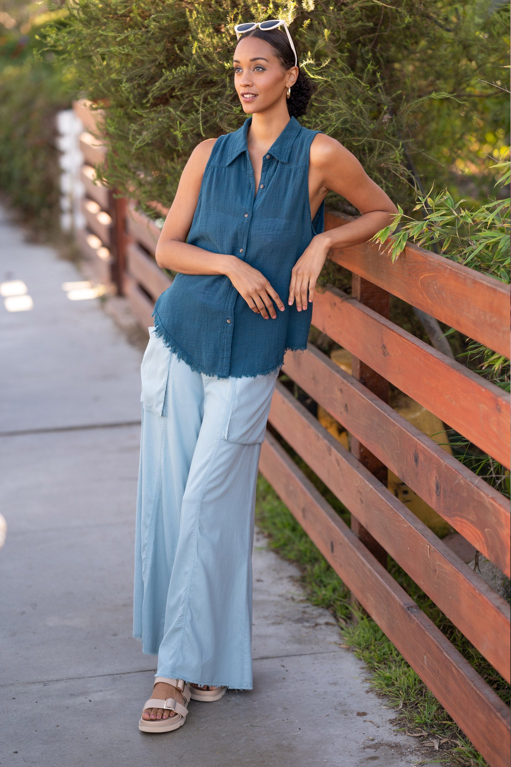 Wearables Desoto Ultra-Flare Wide Leg Pocket Trouser 