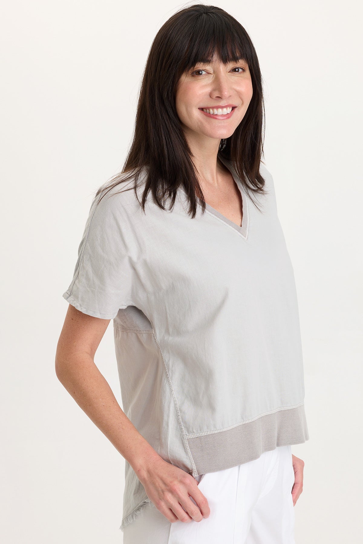 Wearables Clara Cotton Linen V-Neck Top 