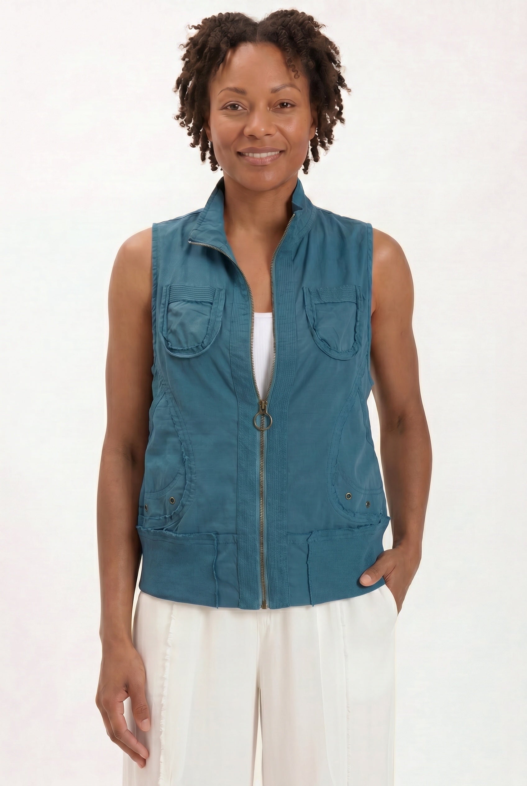 XCVI Grindelle Cargo Vest in Poplin and Jersey 