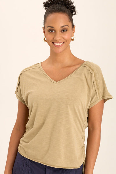 TANGRAM ベージュ Vネック TURF WIND SHIRTS 14701W-LinwoodSand-21963W-Navy