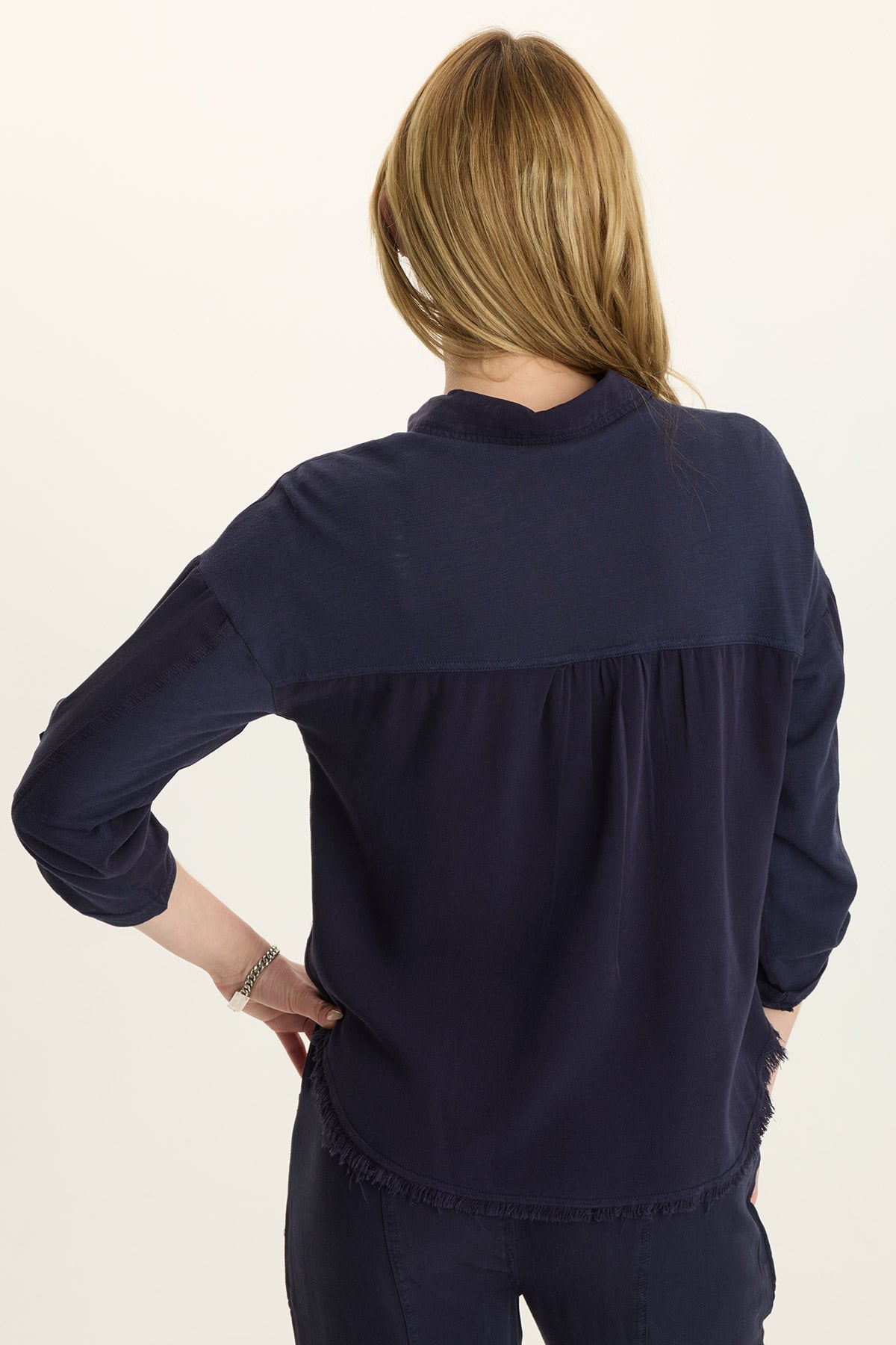 Wearables Knapp Distressed Cargo Button-Up 