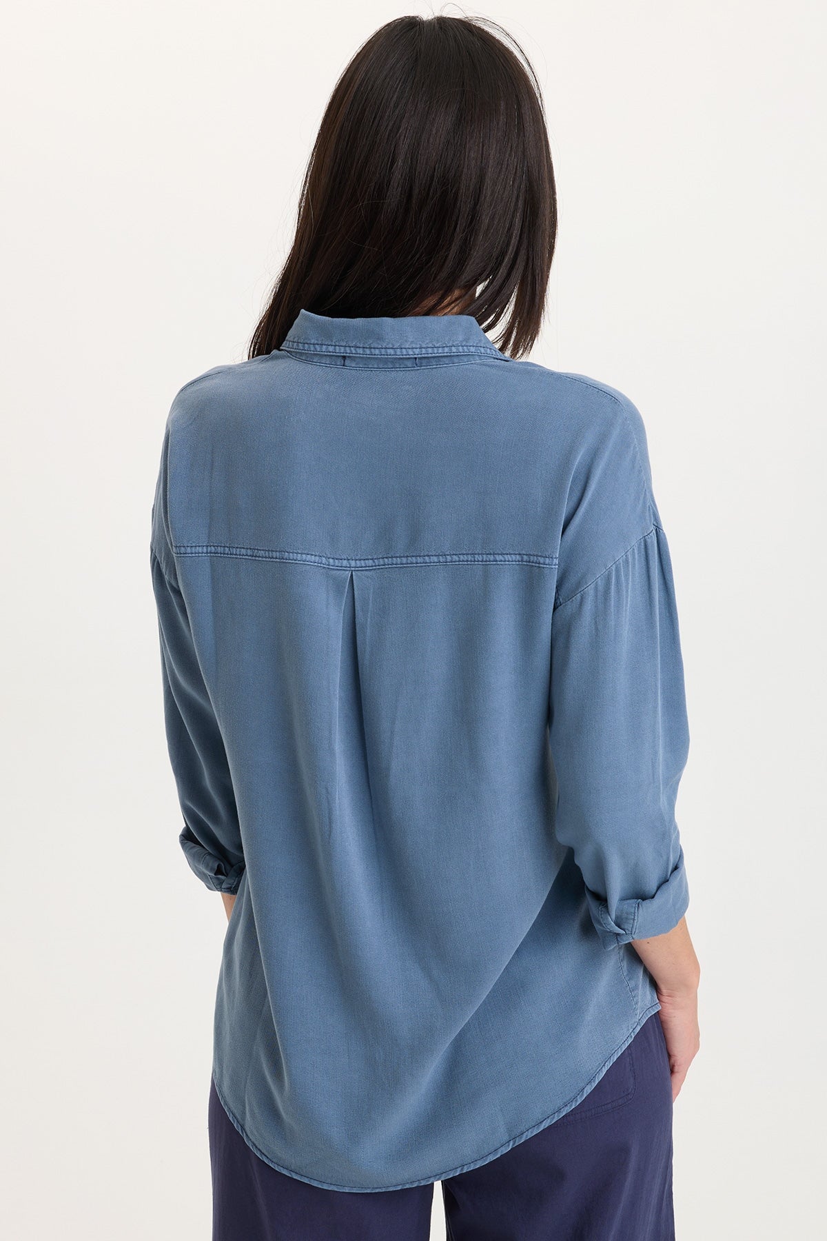 Wearables Dusten Lightweight Oversize Button-Up 