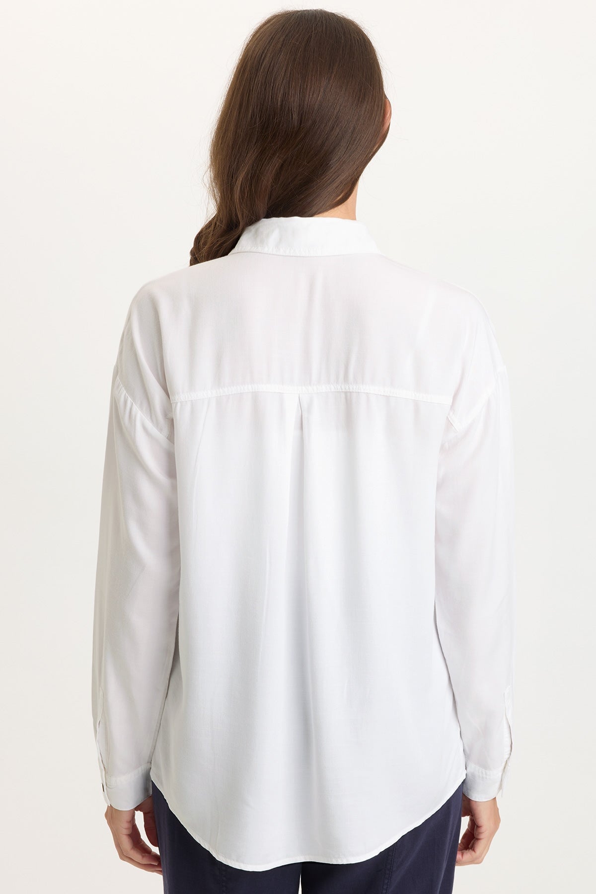 Wearables Dusten Lightweight Oversize Button-Up 
