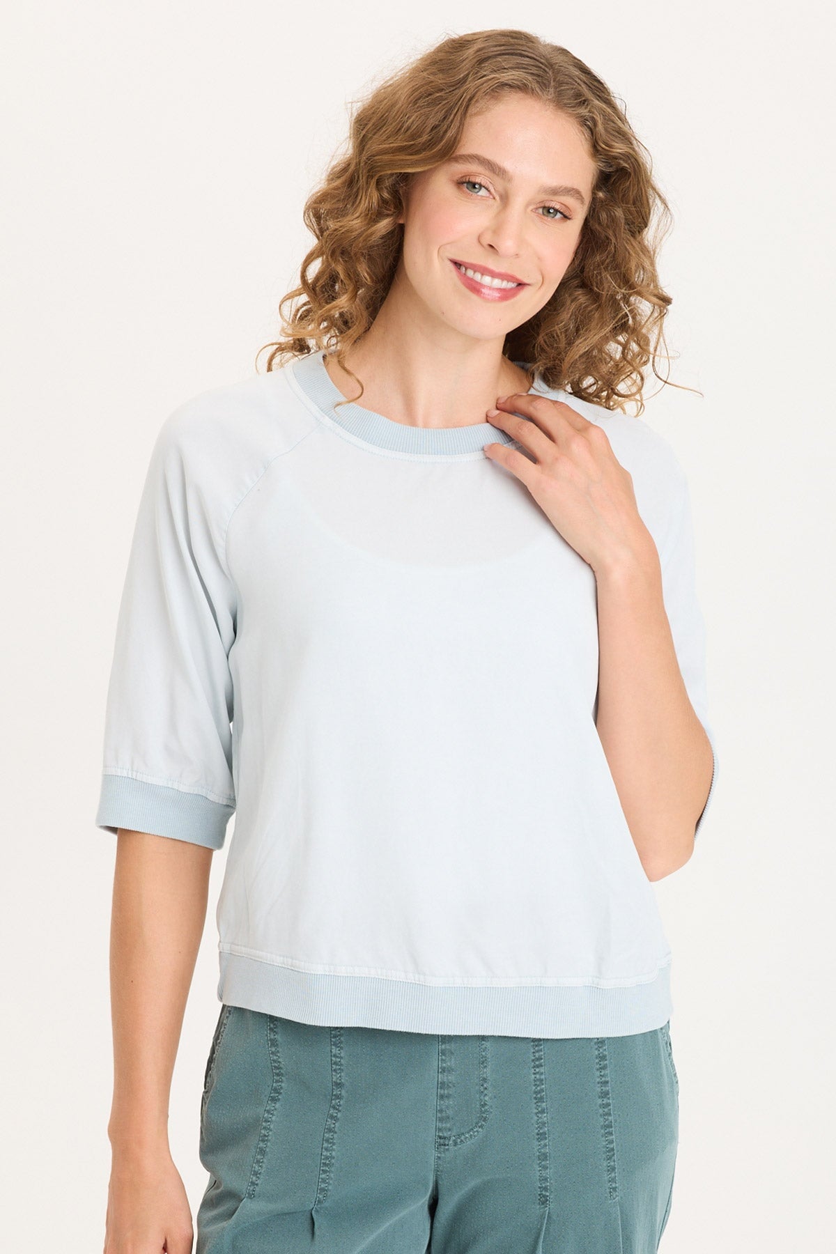 XCVI Linton Twill/Rib Snap-Up Back Top 