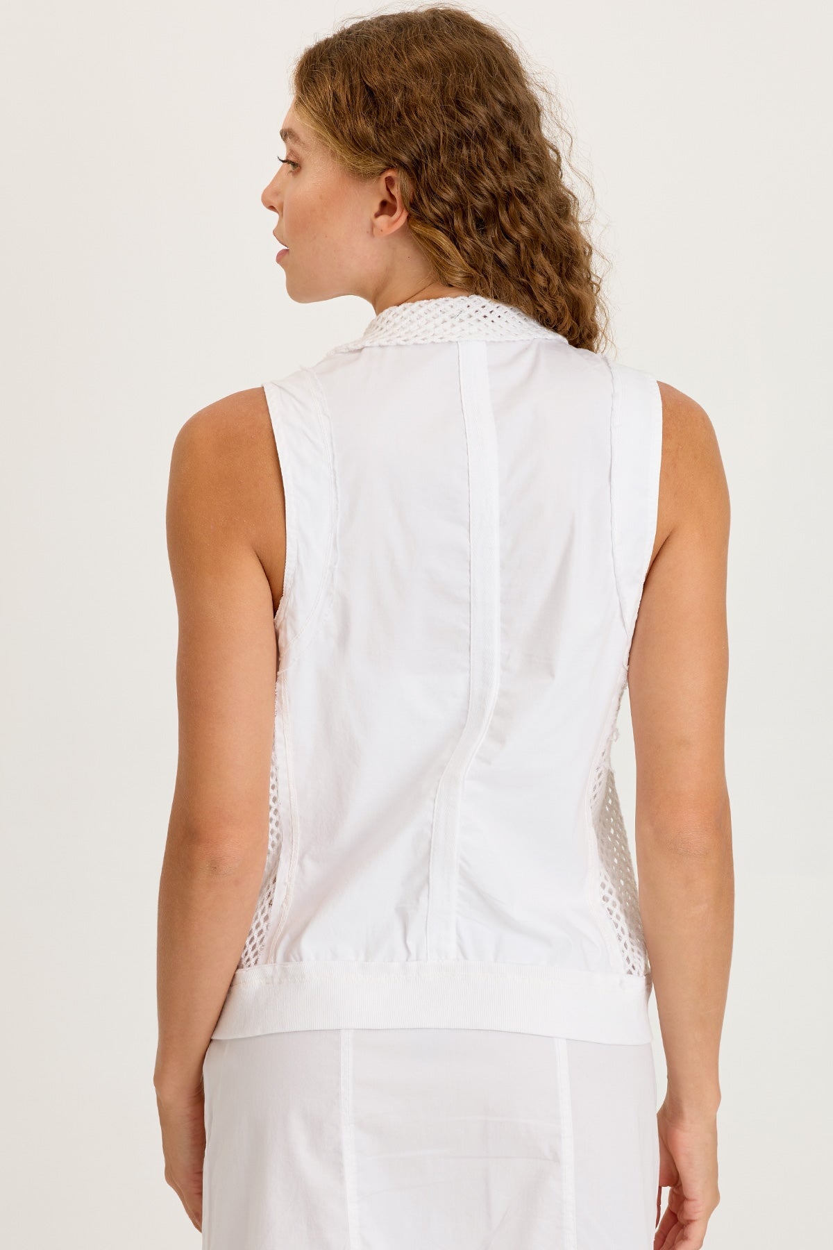 XCVI Helsa Poplin/Mesh Zip Front Vest