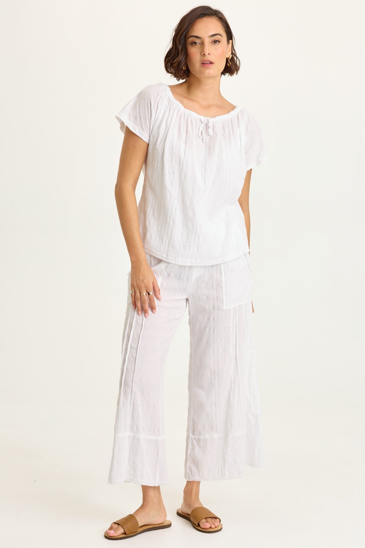 stone  ホワイト　パンツ　W38 Wearables Doyen Textured Gauze Pin Tuck Raw Edge Detail Crop